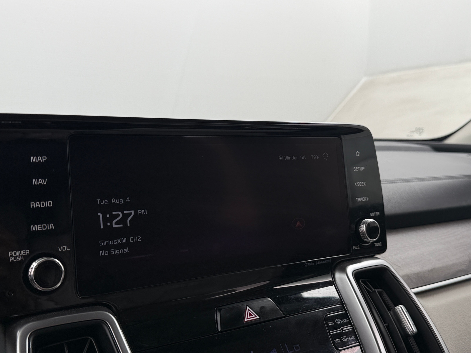 Thumbnail: 2023 Kia Sorento - 3