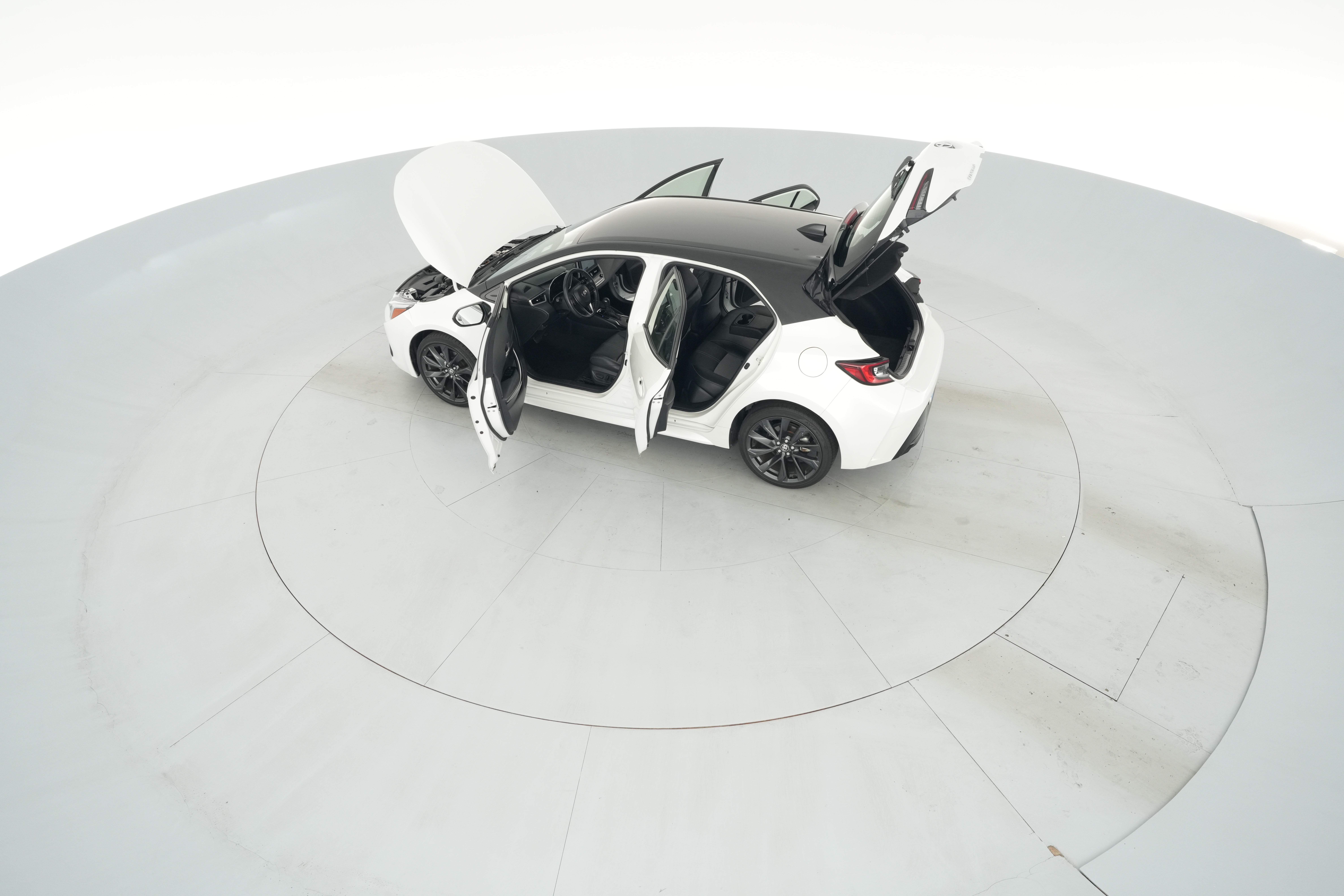2024 Toyota Corolla Hatchback XSE - Photo 41