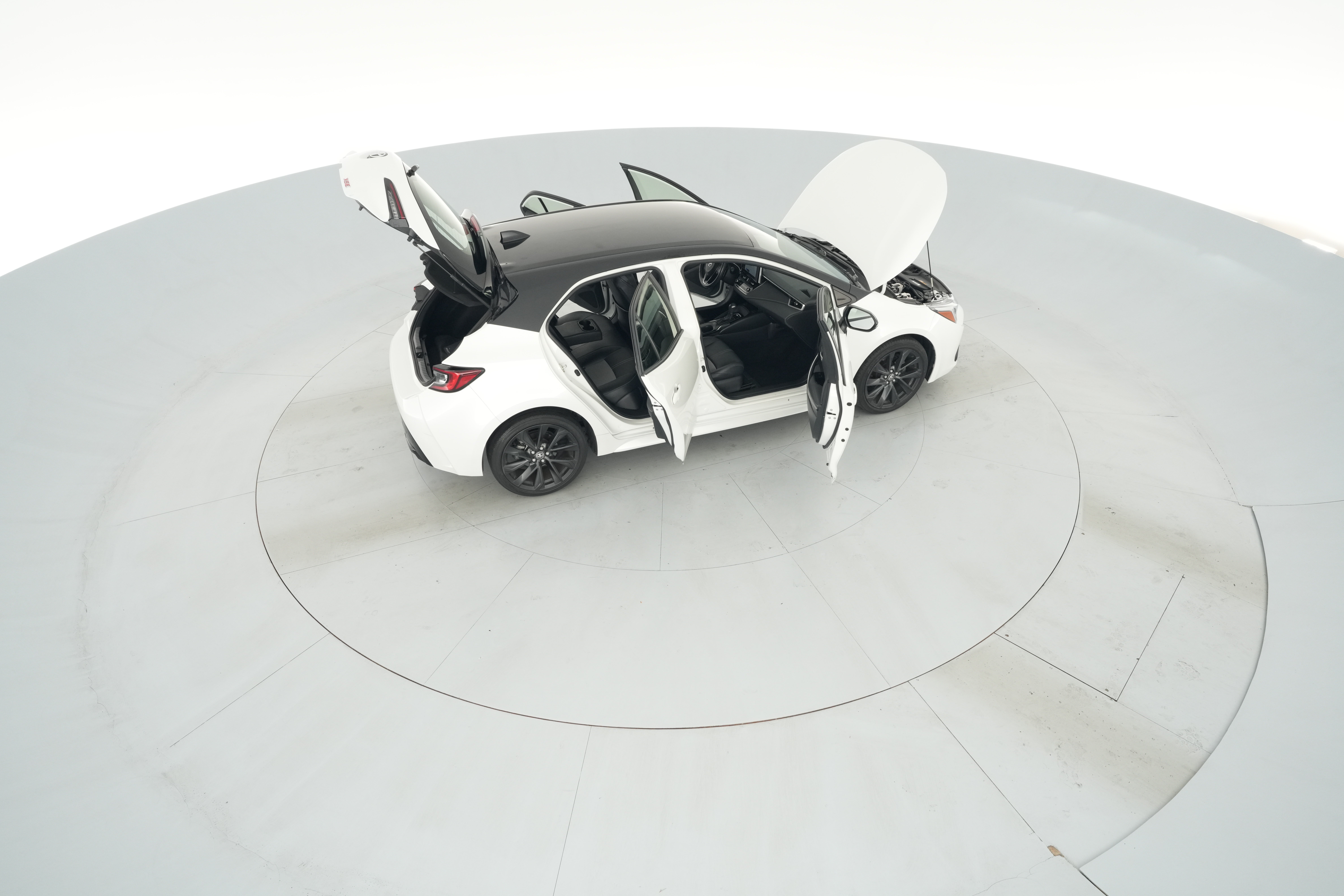 2024 Toyota Corolla Hatchback XSE - Photo 47