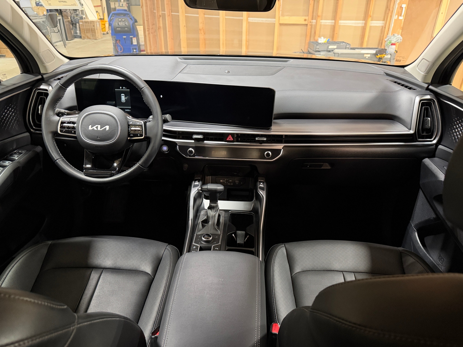 Thumbnail: 2025 Kia Sorento - 2