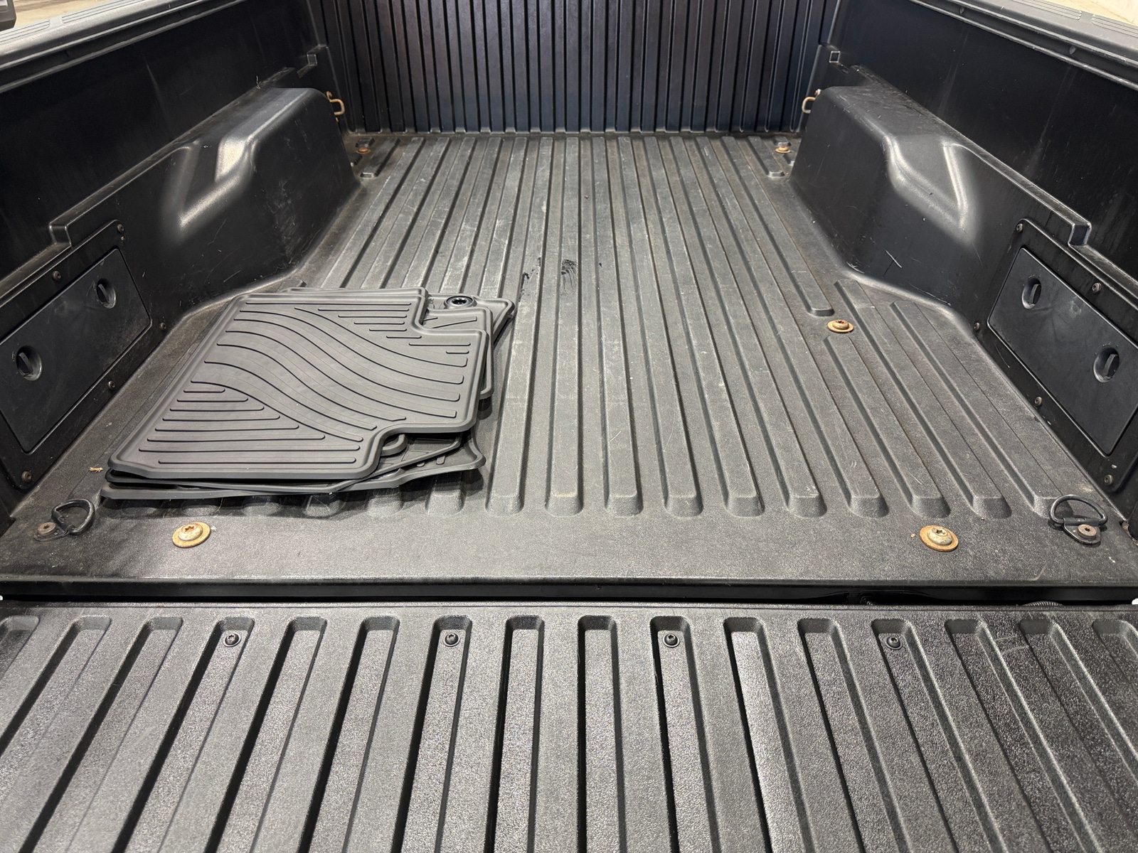 Thumbnail: 2015 Toyota Tacoma - 7