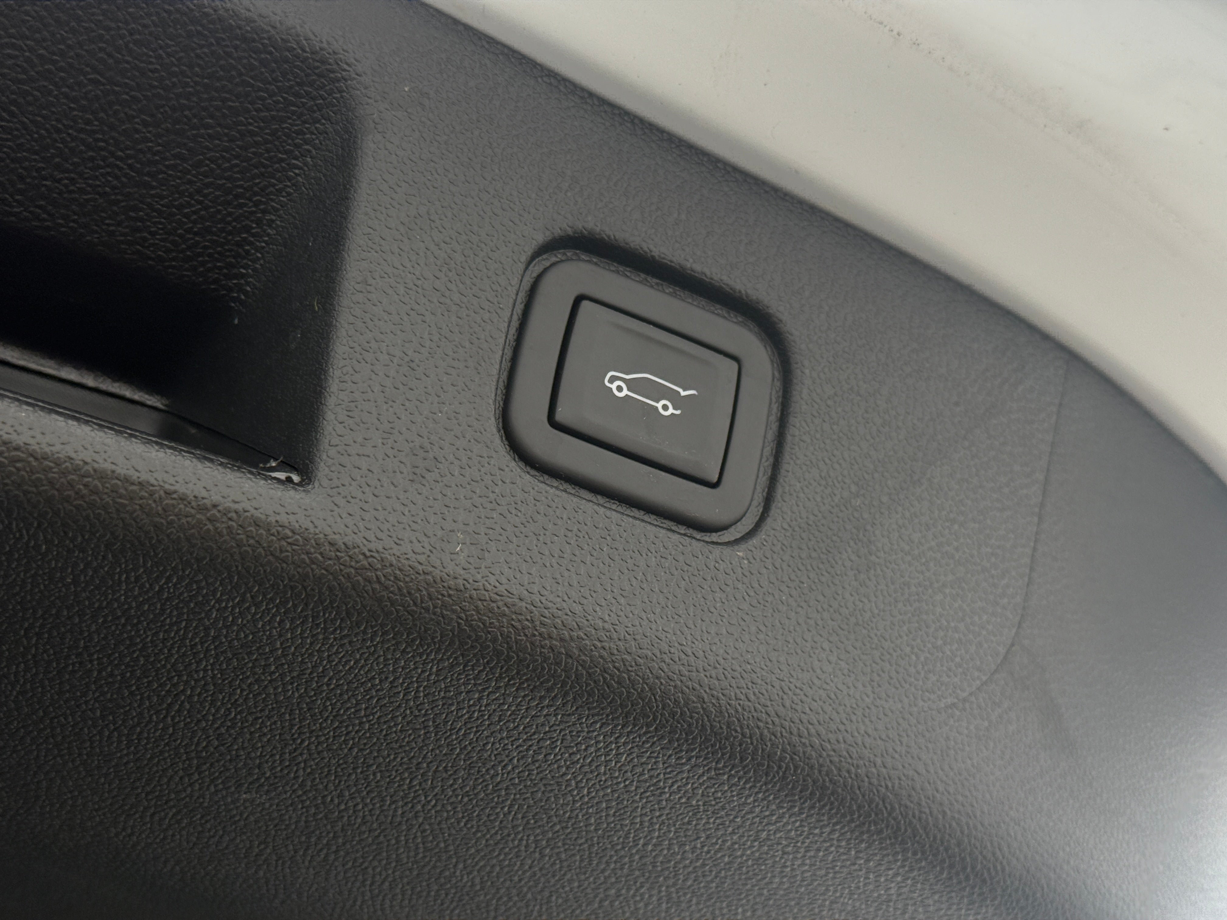 Used 2024 Chevrolet Blazer EV LT with VIN 3GNKDBRJ5RS250058 for sale in Auburn, WA