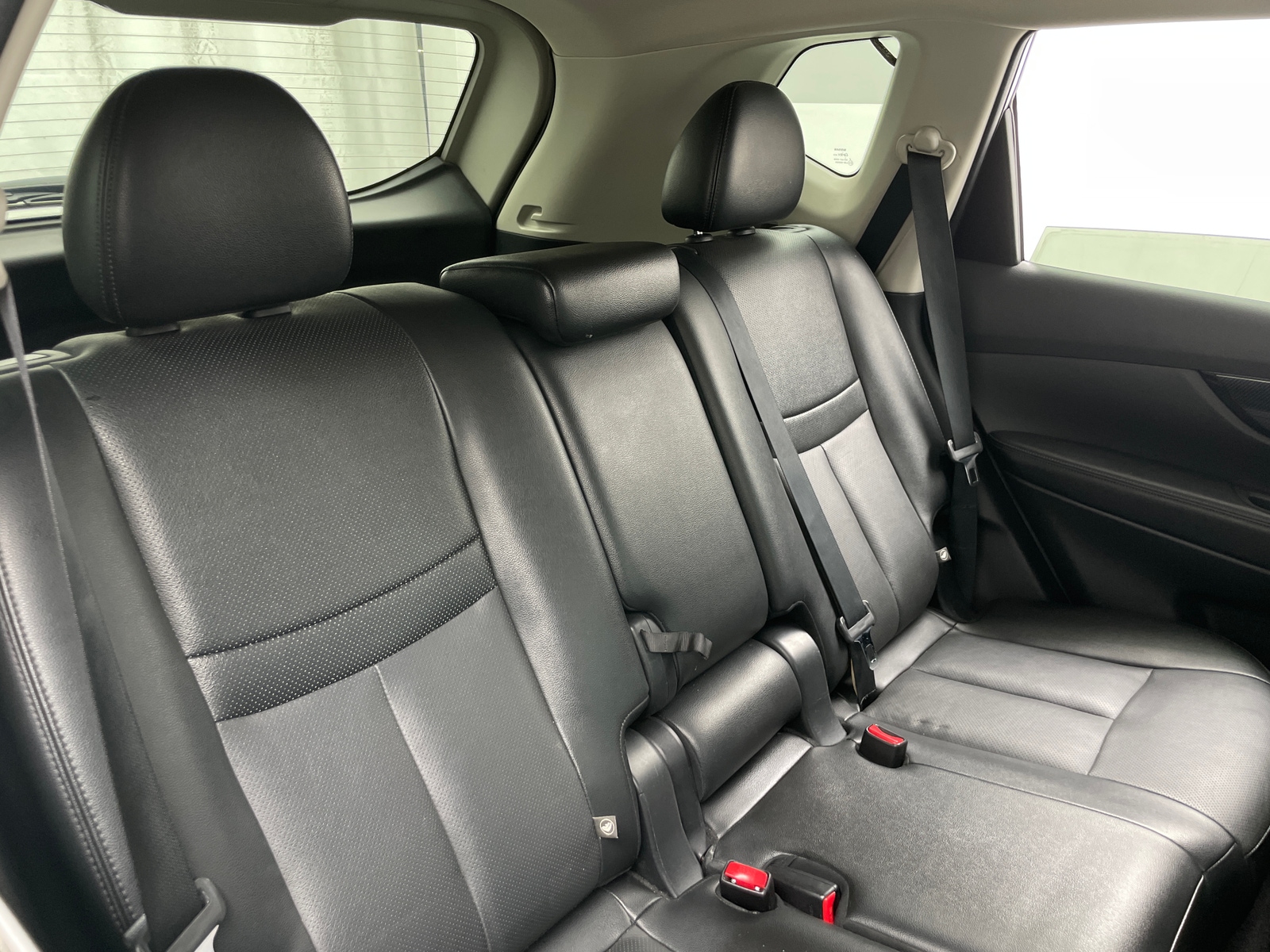 Thumbnail: 2017 Nissan Rogue - 5