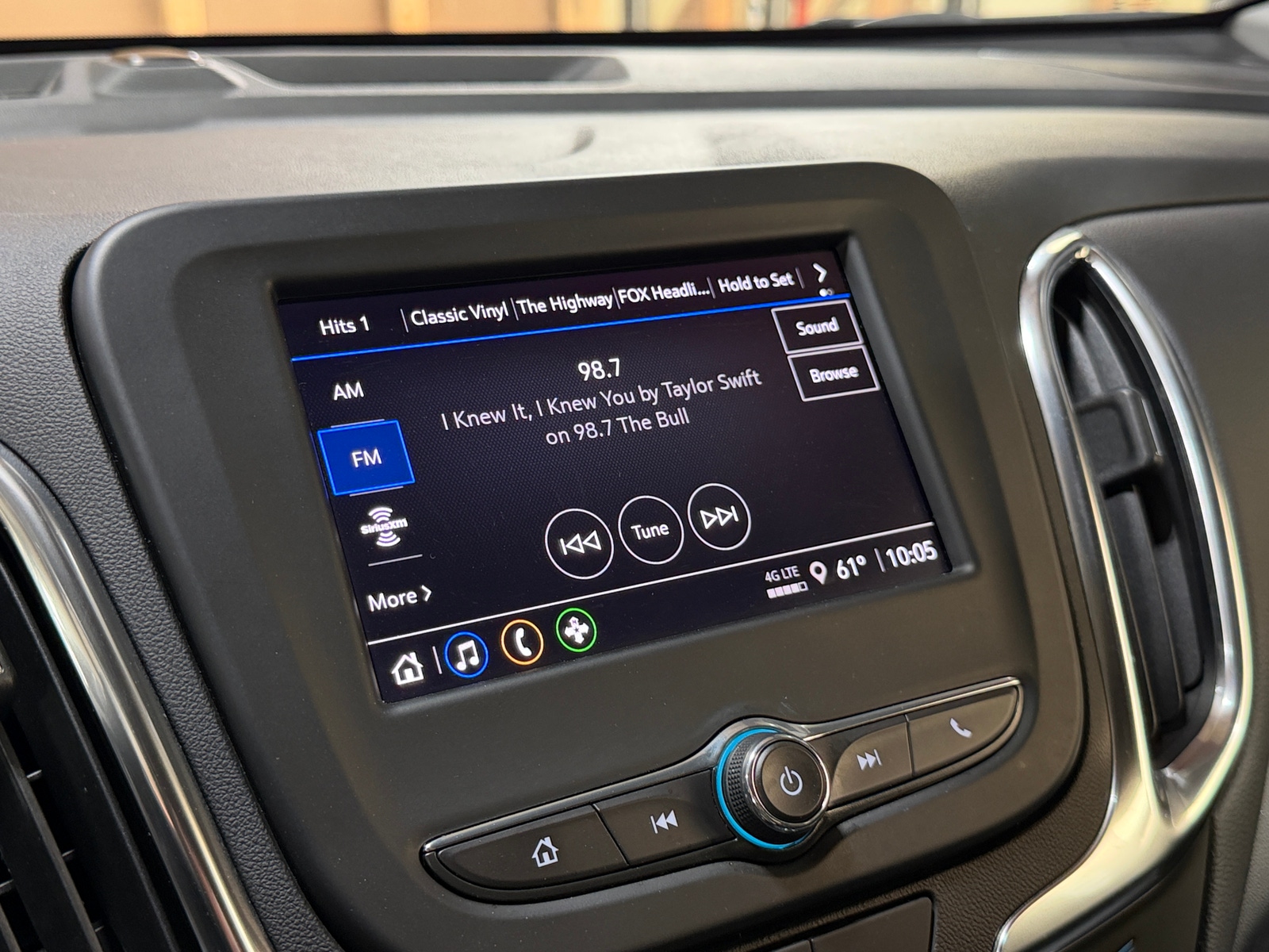 Thumbnail: 2024 Chevrolet Equinox - 4