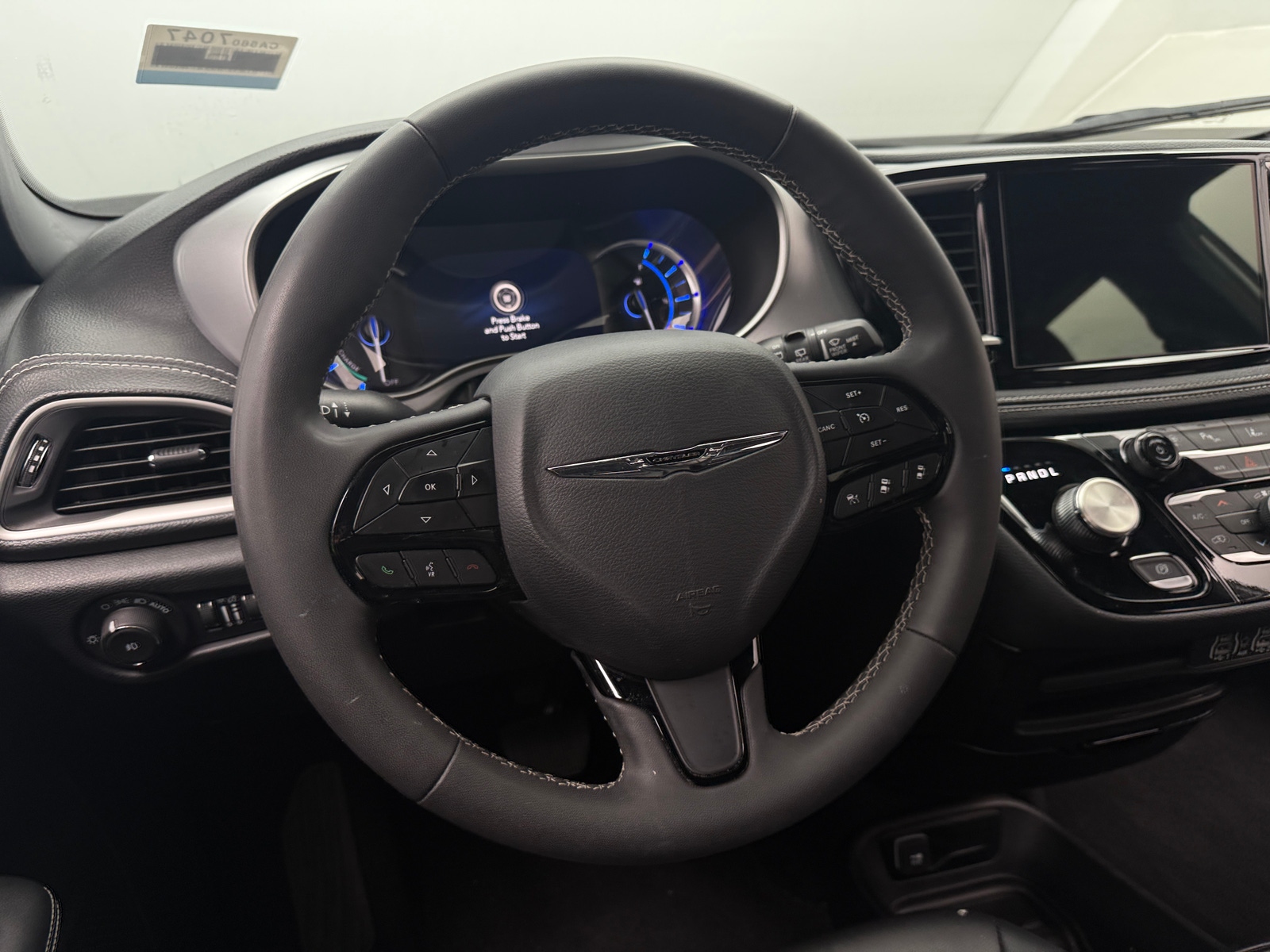 Thumbnail: 2024 Chrysler Pacifica - 4