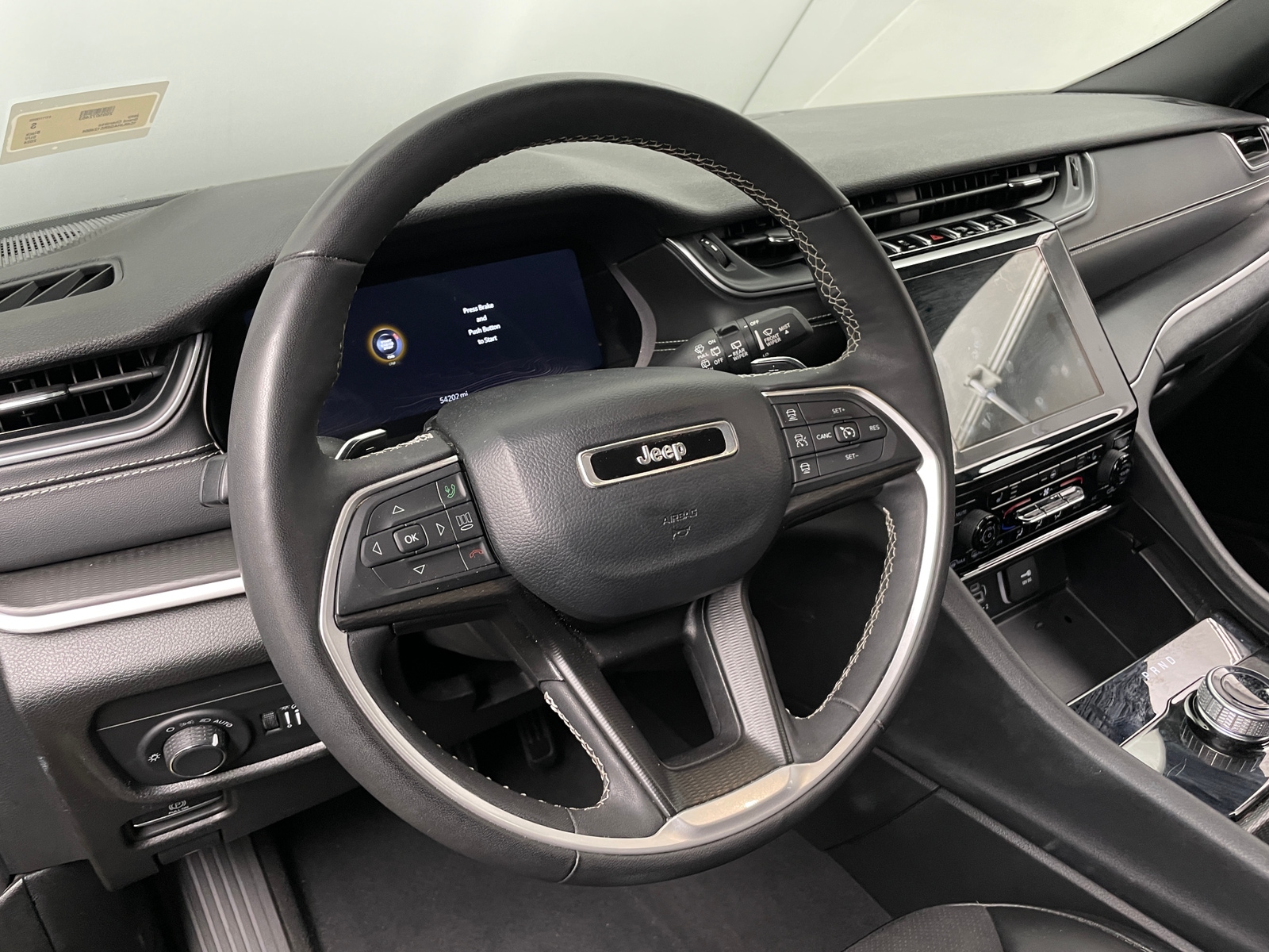 Thumbnail: 2024 Jeep Grand Cherokee - 4