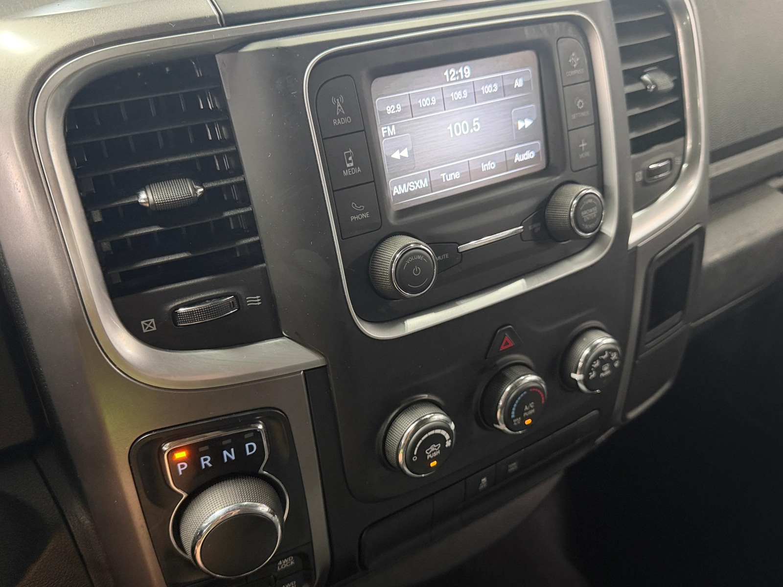 Thumbnail: 2024 RAM 1500 Classic - 4