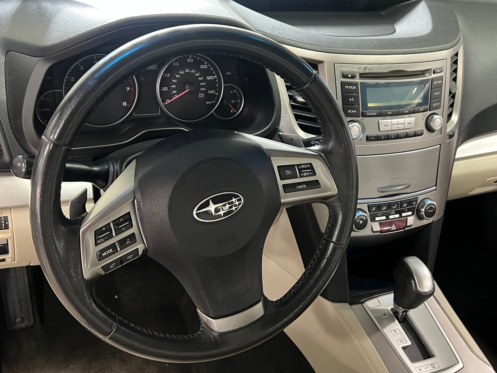 Thumbnail: 2013 Subaru Legacy - 5