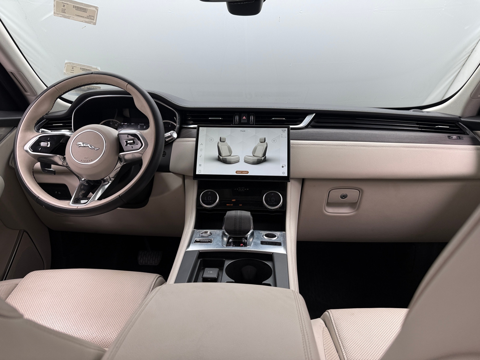 Thumbnail: 2022 Jaguar F-Pace - 2