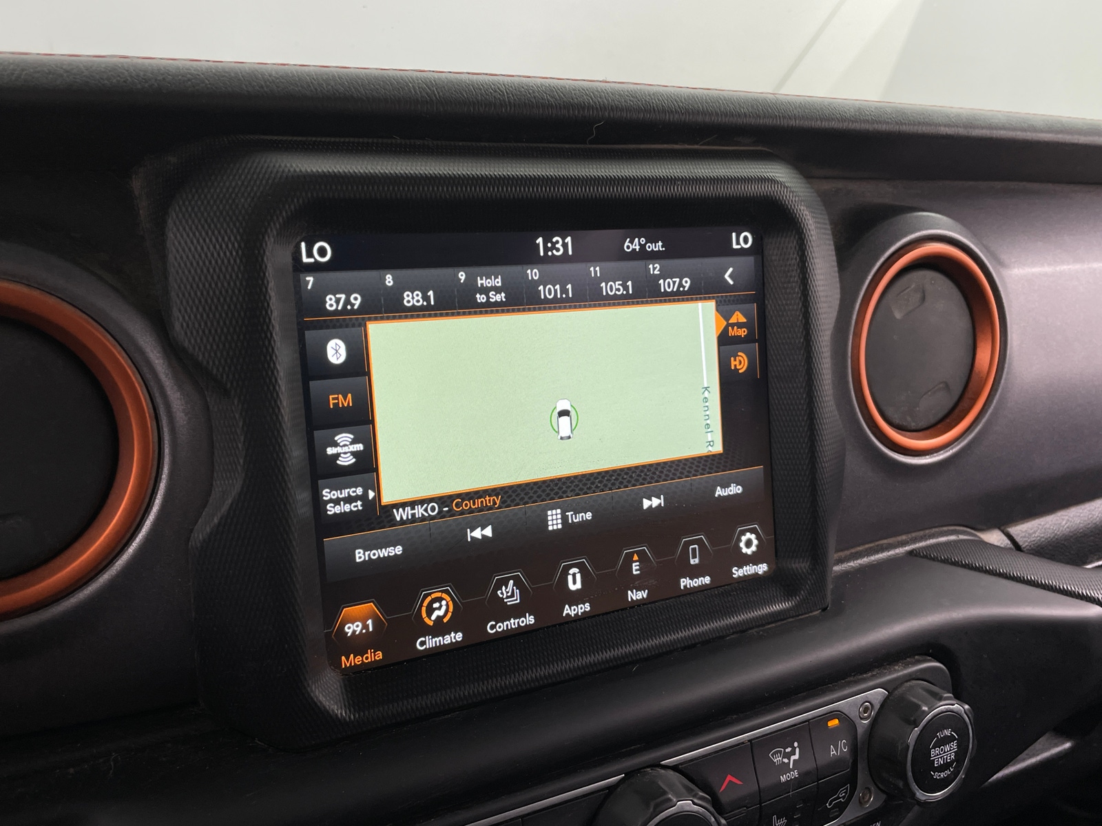 Thumbnail: 2021 Jeep Gladiator - 3