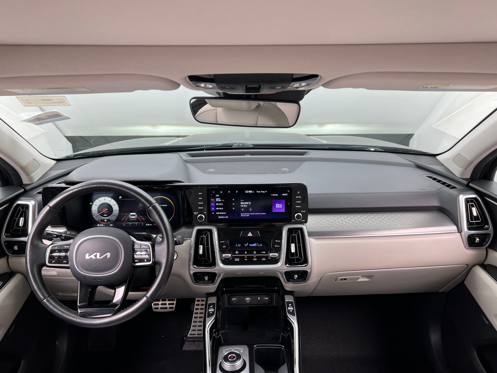 Thumbnail: 2023 Kia Sorento - 2