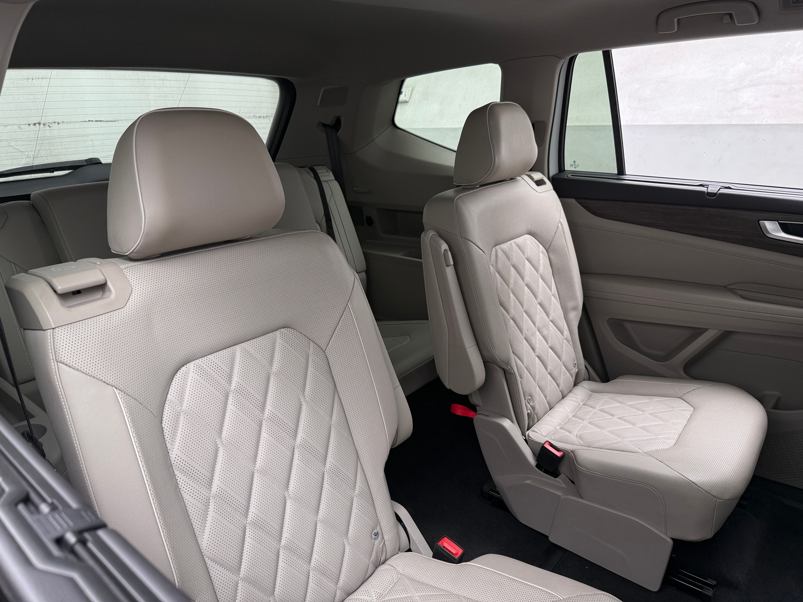 Thumbnail: 2024 Volkswagen Atlas - 5