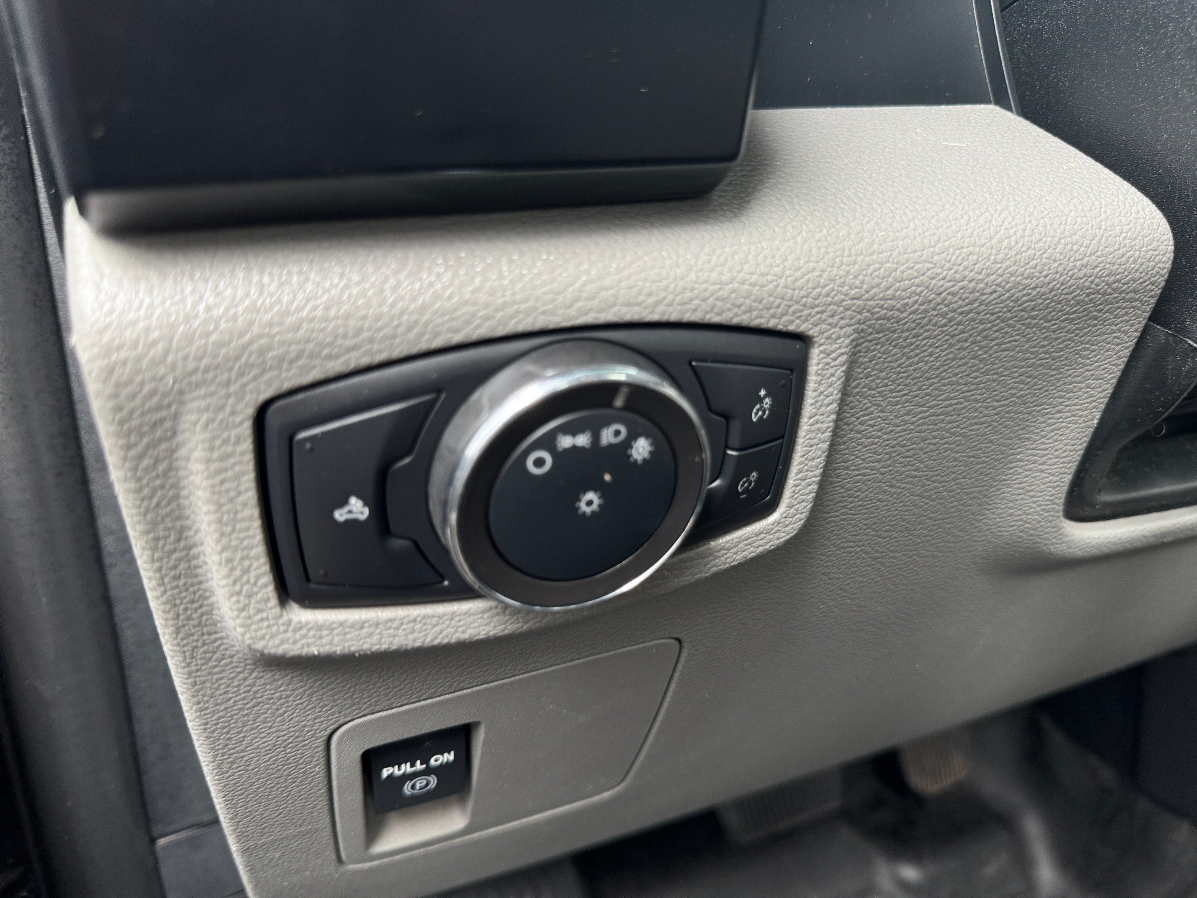 2019 Ford F-150 XL - Photo 10