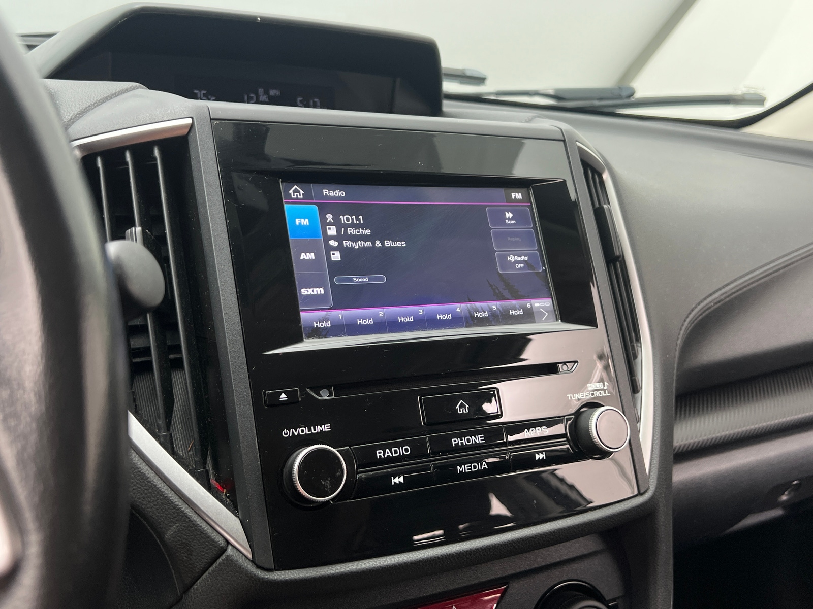 Thumbnail: 2019 Subaru Crosstrek - 4