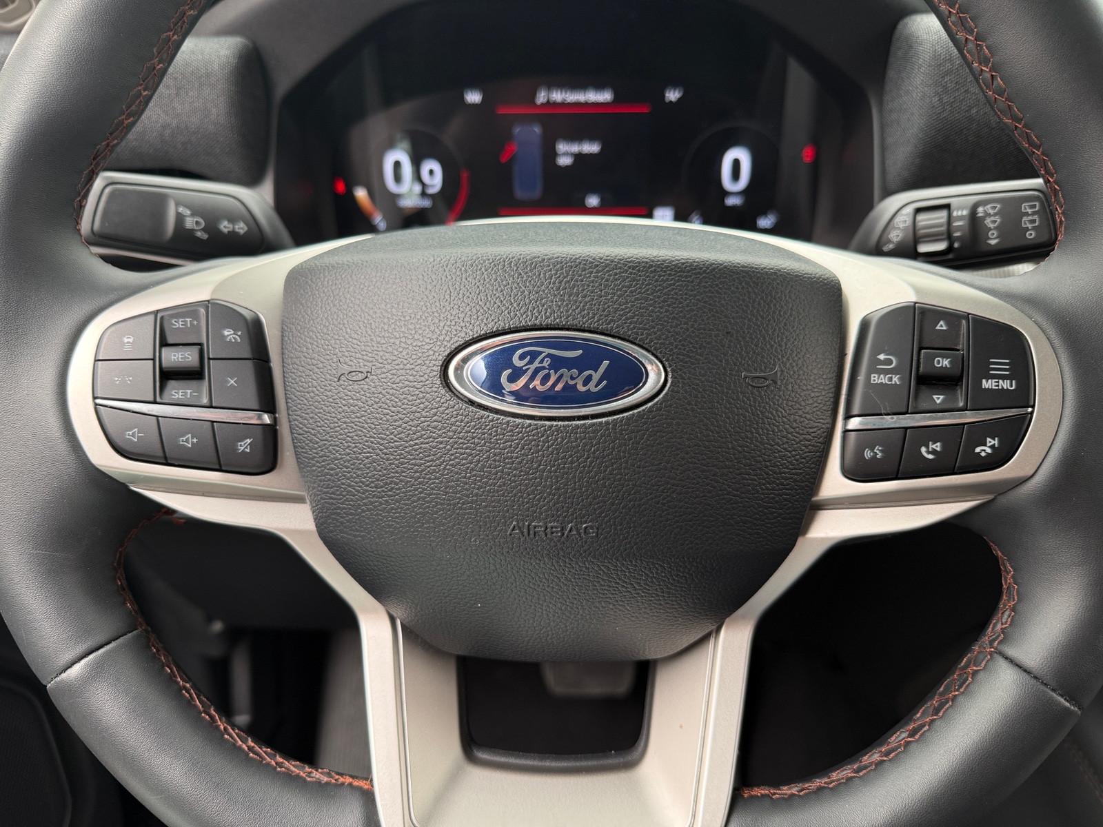 Thumbnail: 2025 Ford Explorer - 5