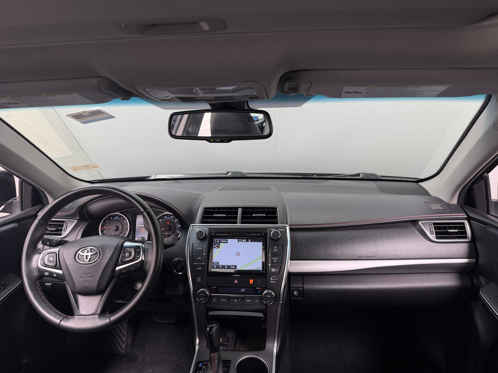Thumbnail: 2016 Toyota Camry - 3