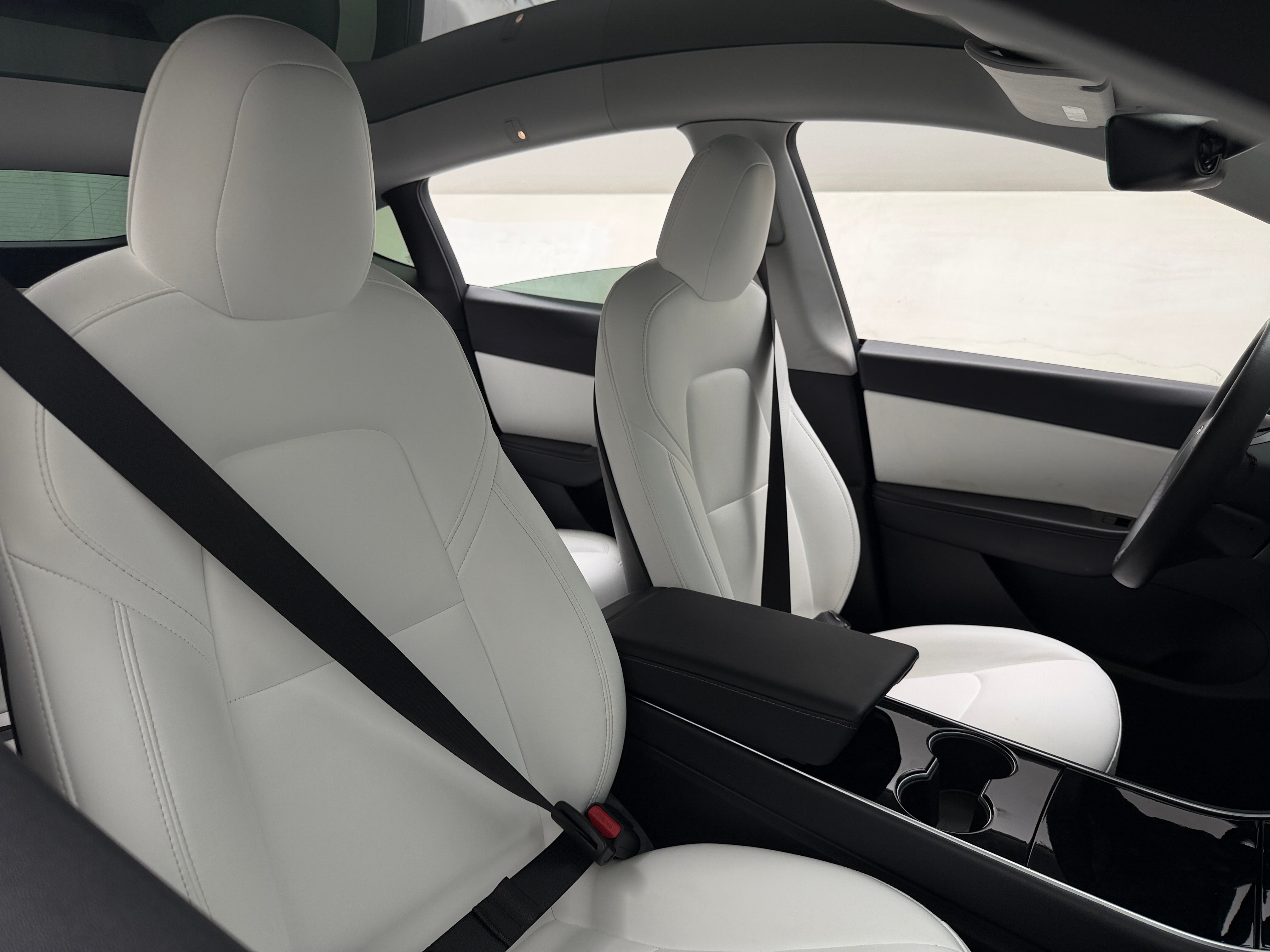 Used 2021 Tesla Model Y Standard Range with VIN 5YJYGDED4MF110347 for sale in Pewaukee, WI