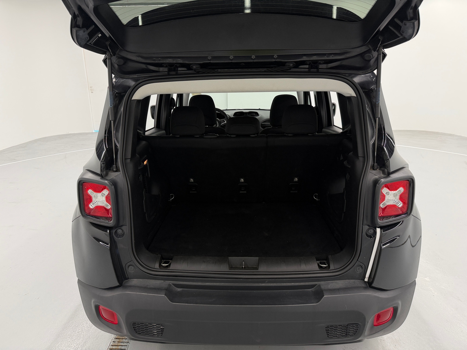 Thumbnail: 2020 Jeep Renegade - 7