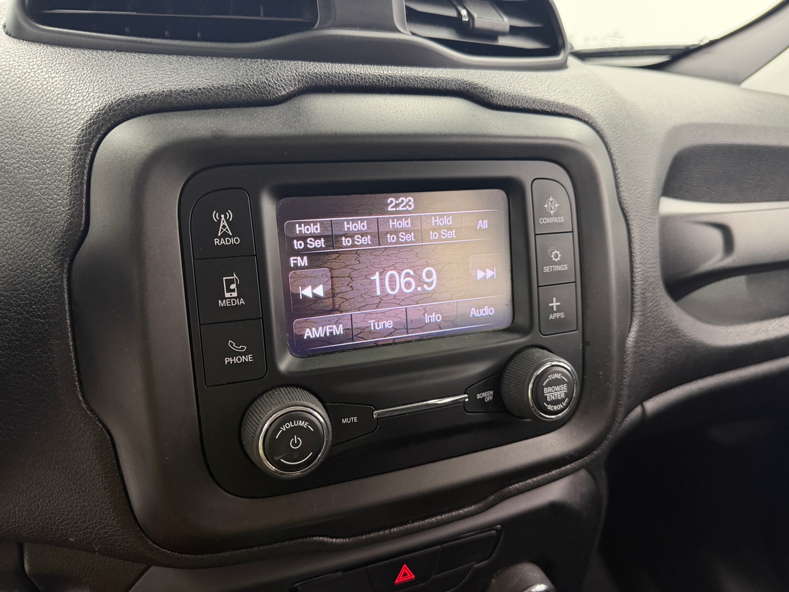 Thumbnail: 2020 Jeep Renegade - 4