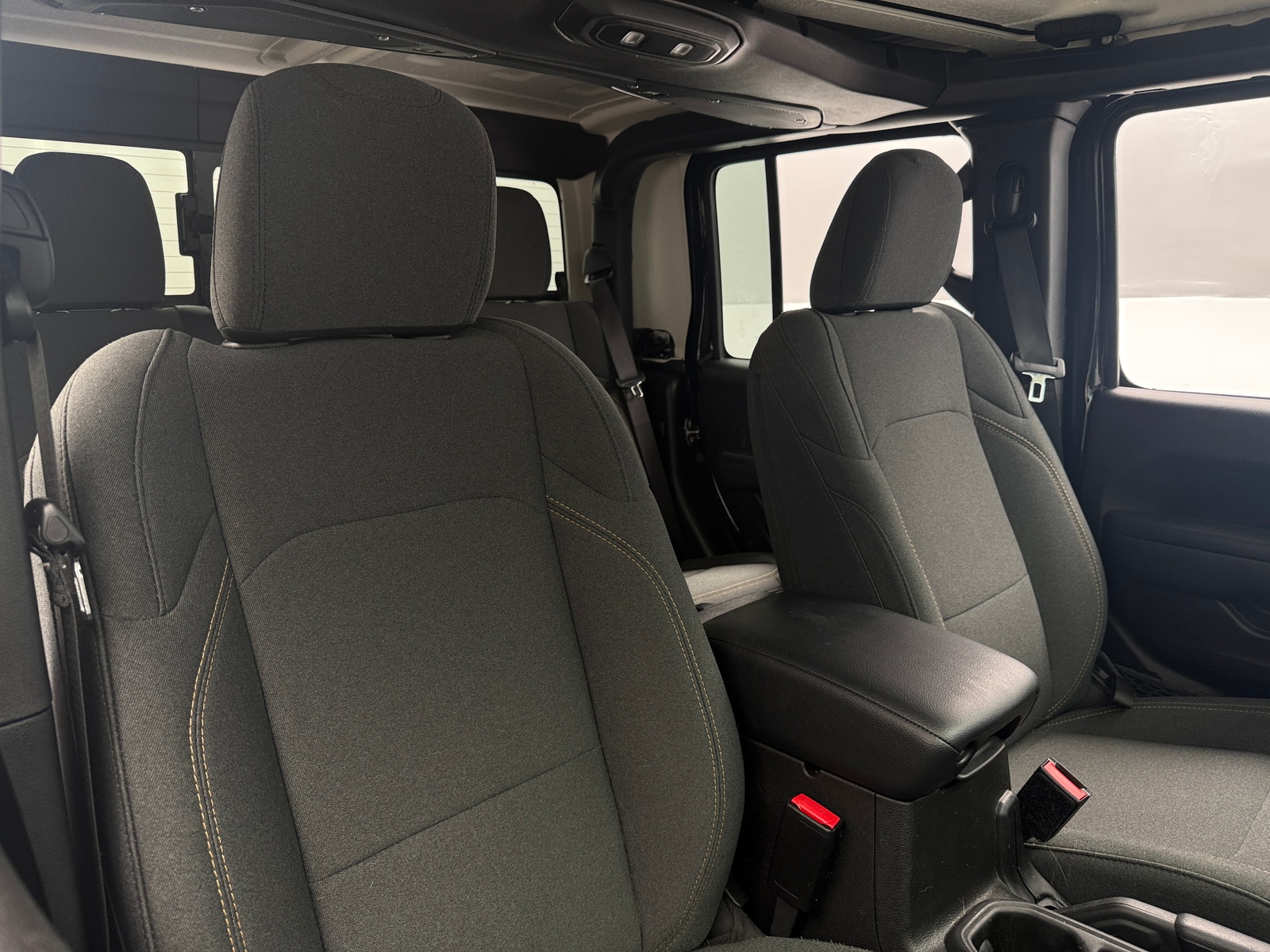 Thumbnail: 2025 Jeep Gladiator - 2