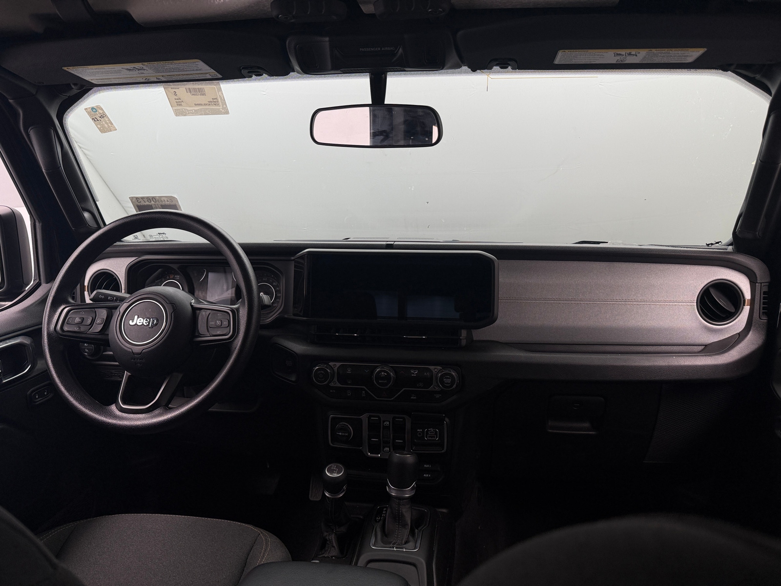 Thumbnail: 2025 Jeep Gladiator - 3
