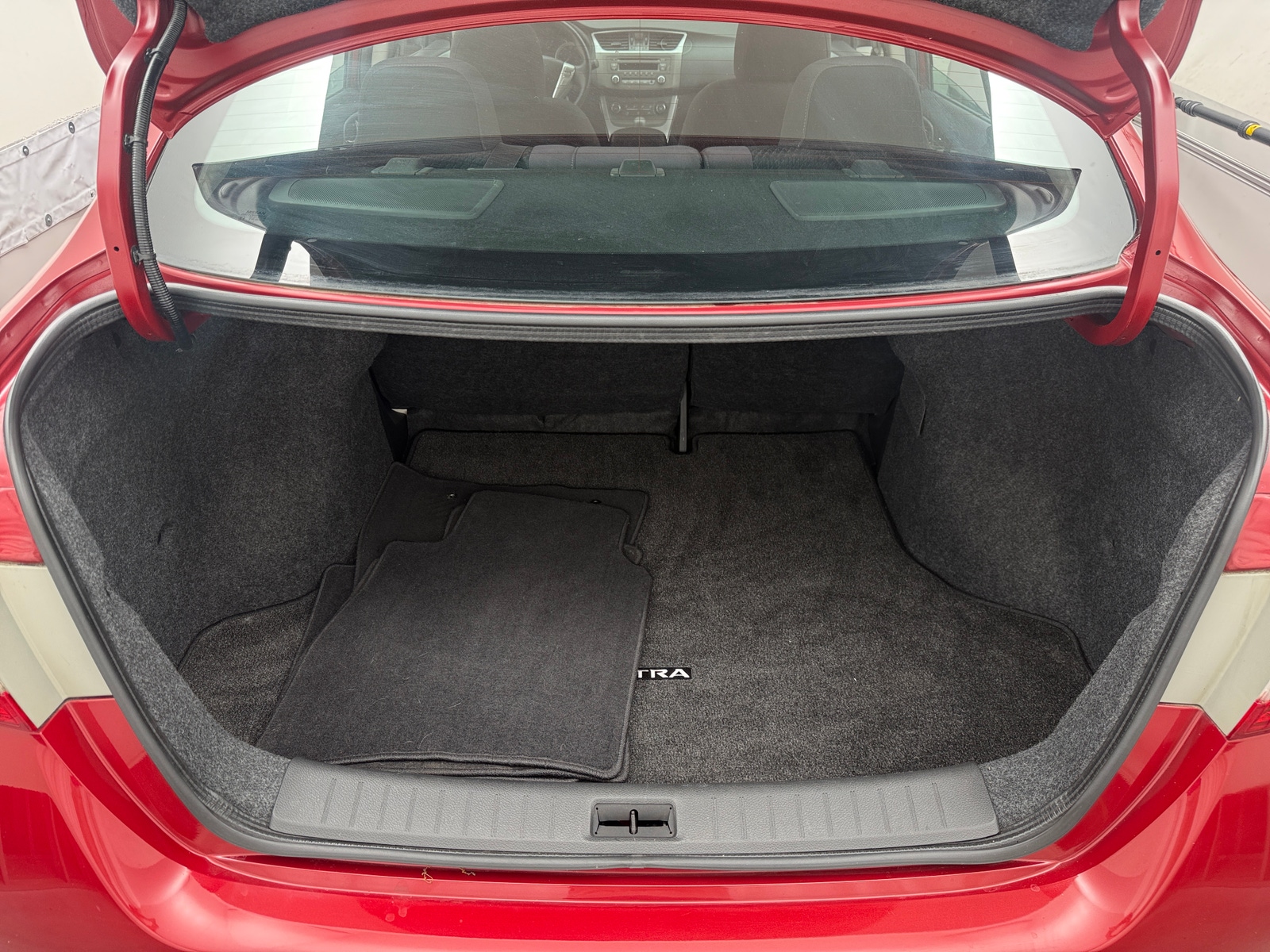 Thumbnail: 2014 Nissan Sentra - 7