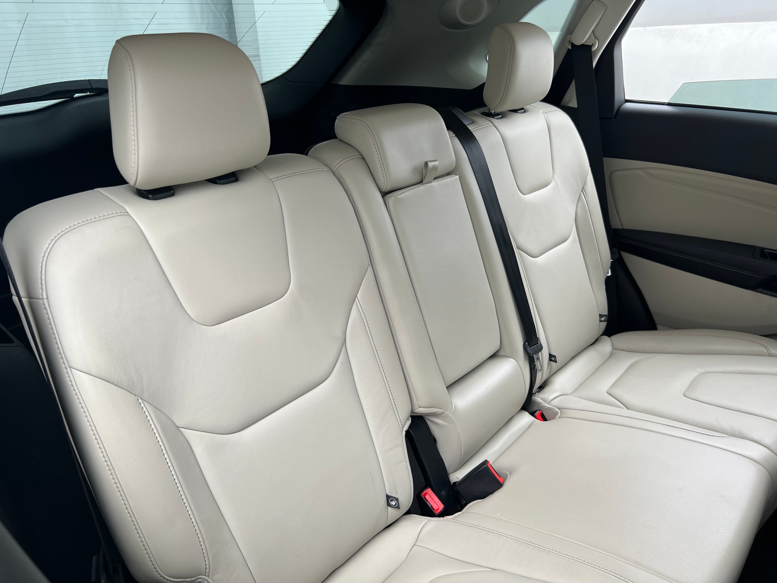 Thumbnail: 2019 Ford Edge - 5