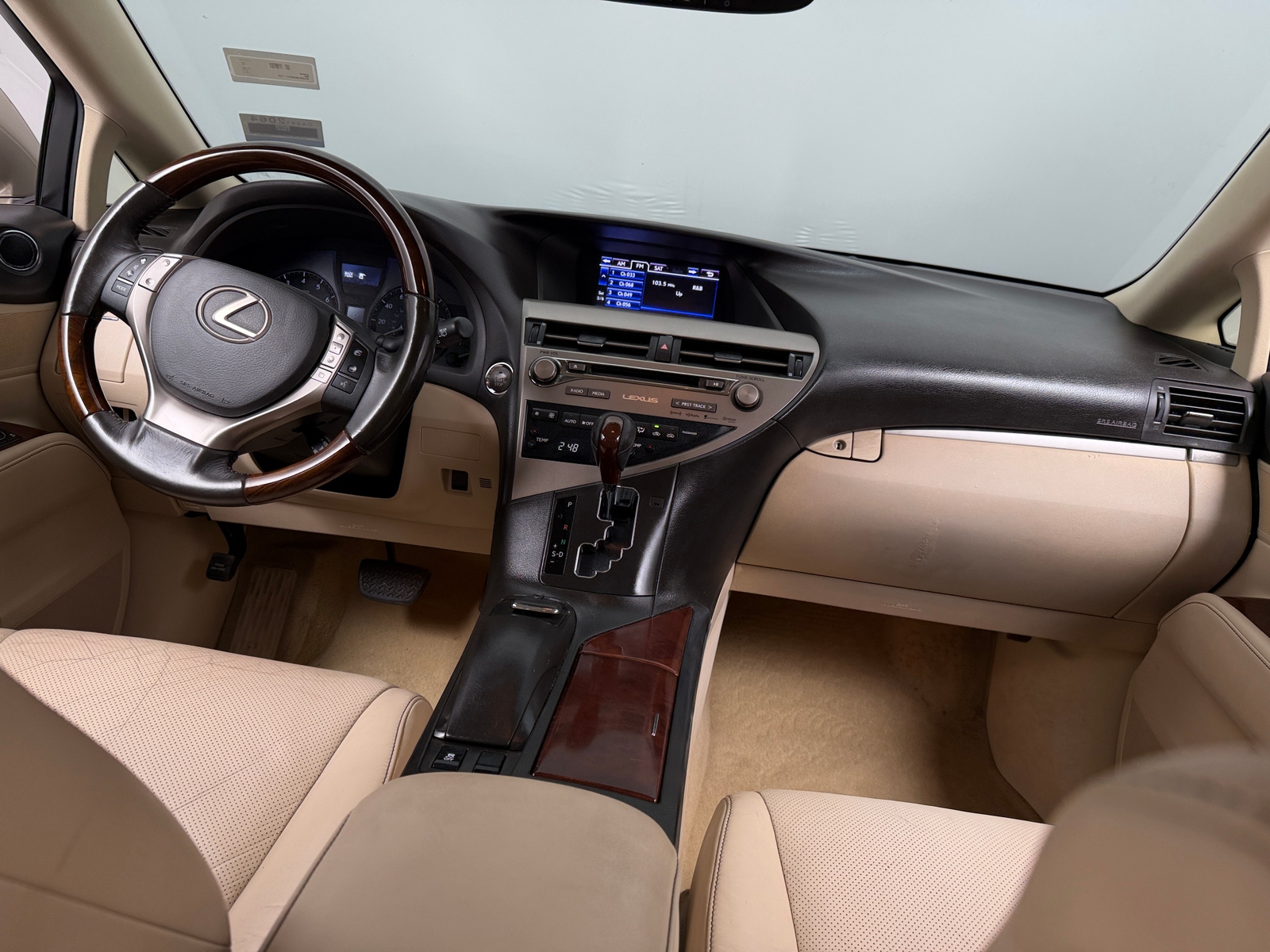 Thumbnail: 2015 Lexus RX - 3