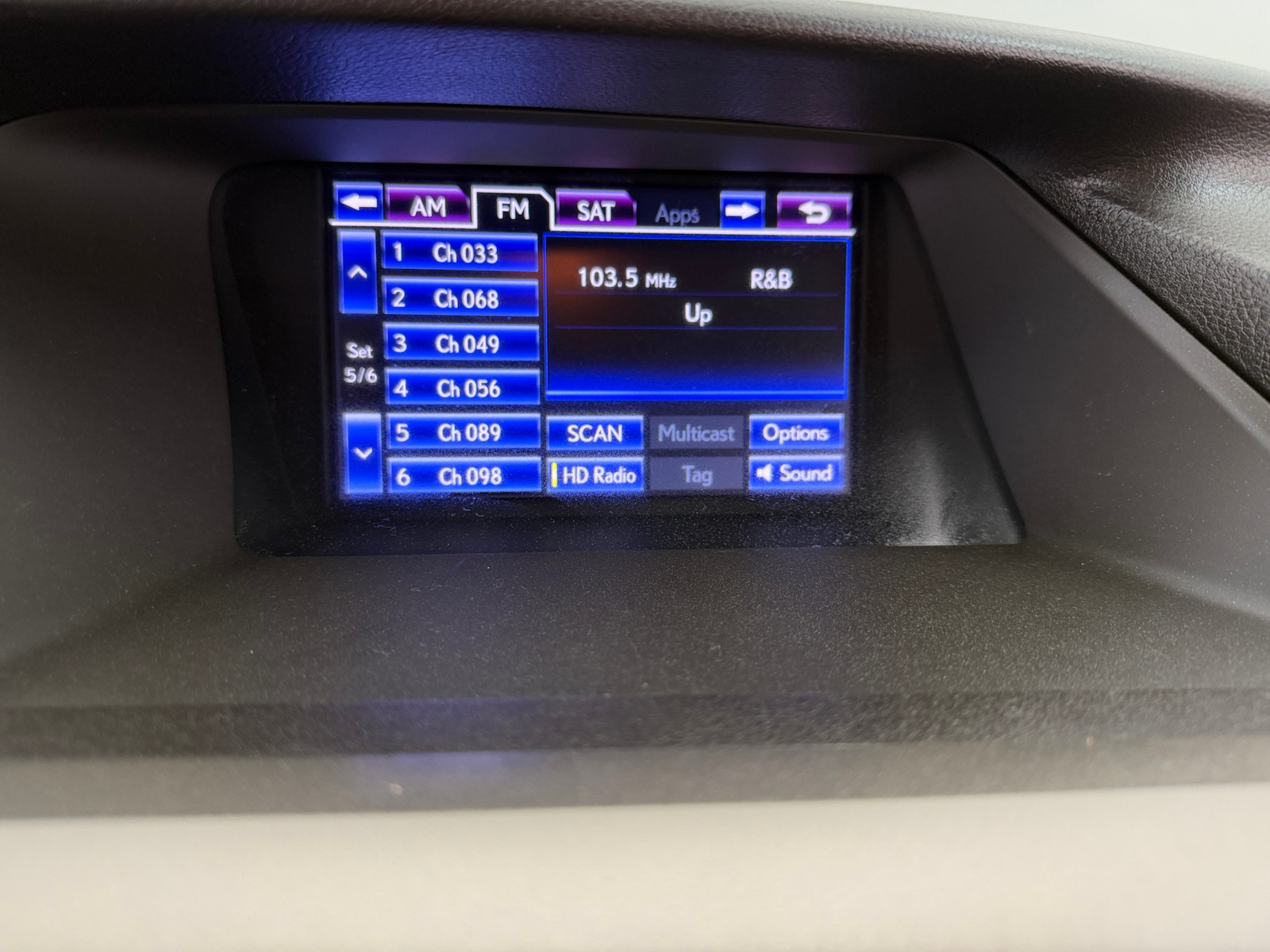 Thumbnail: 2015 Lexus RX - 4