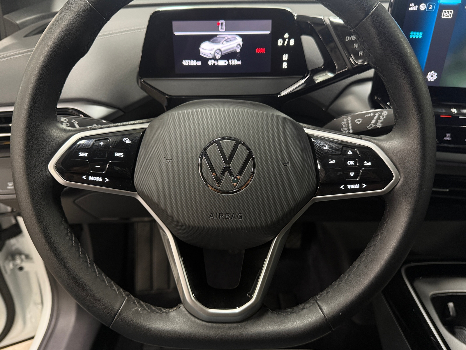 Thumbnail: 2023 Volkswagen ID.4 - 5