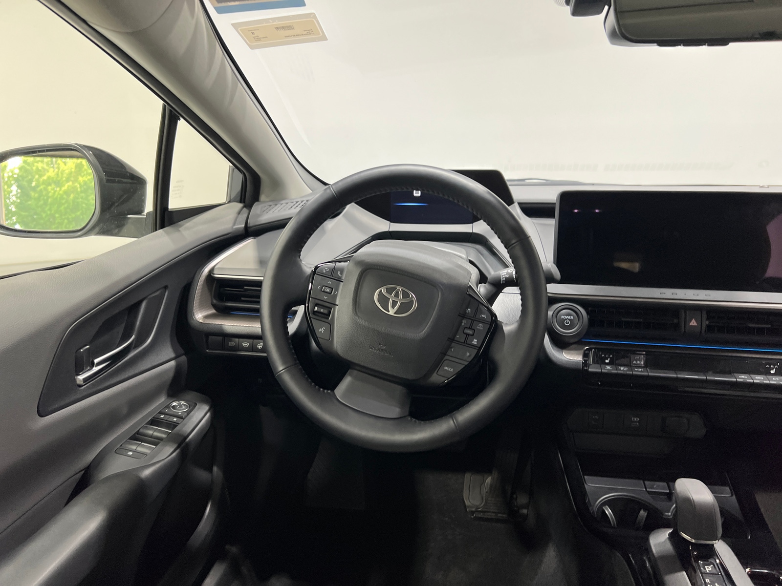 Thumbnail: 2024 Toyota Prius - 5