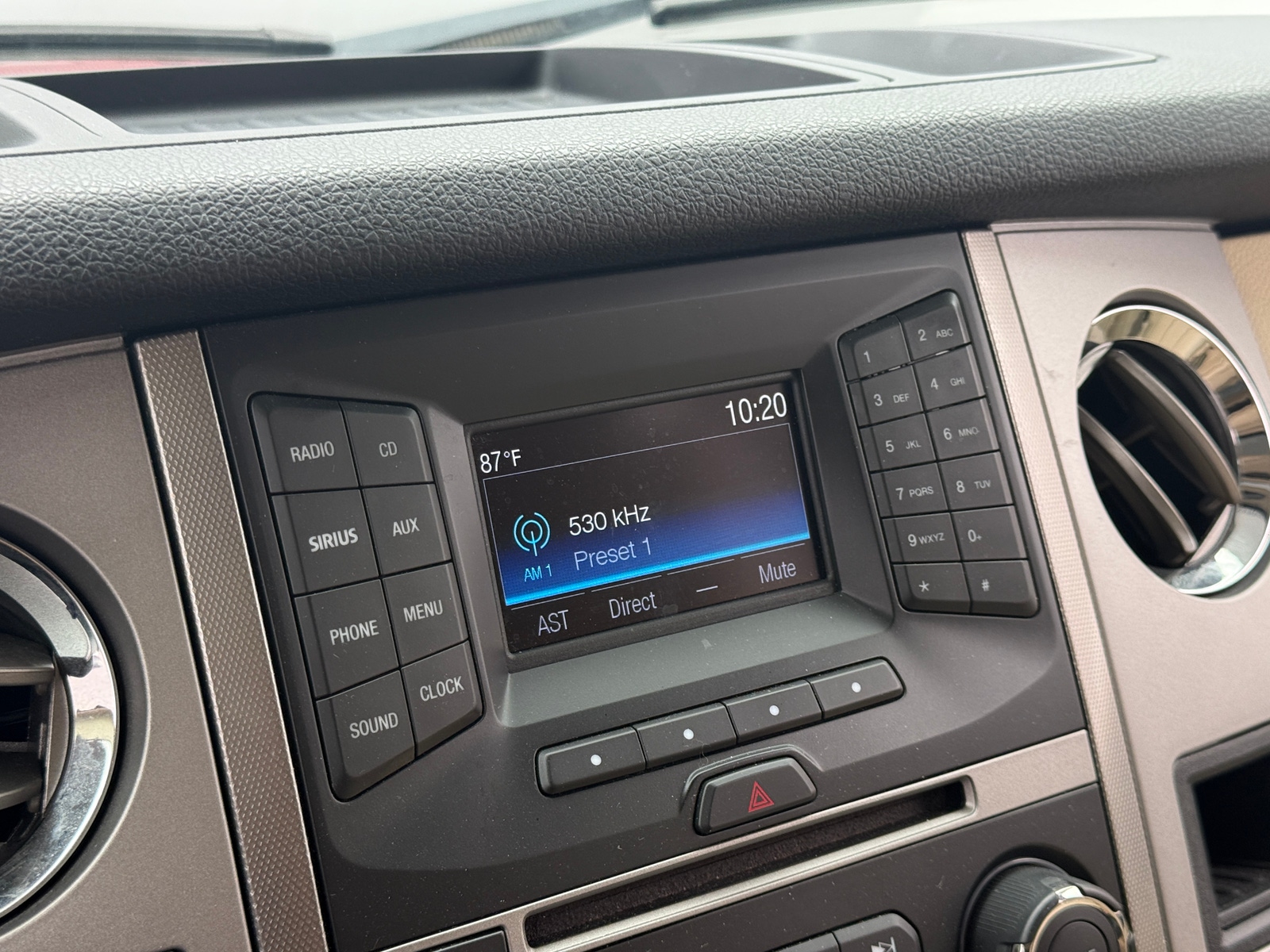 Thumbnail: 2017 Ford Expedition - 3