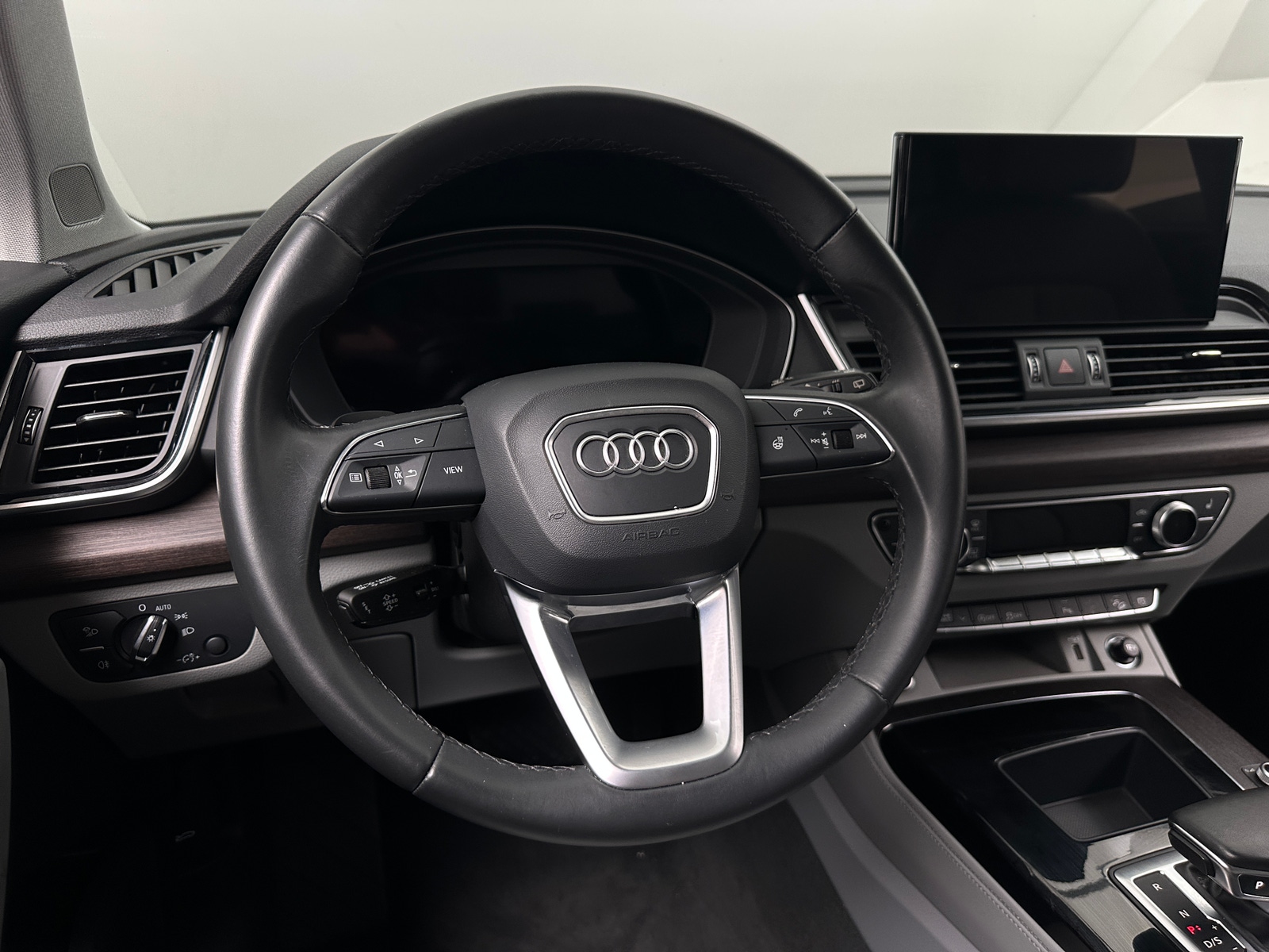 Thumbnail: 2023 Audi Q5 - 4