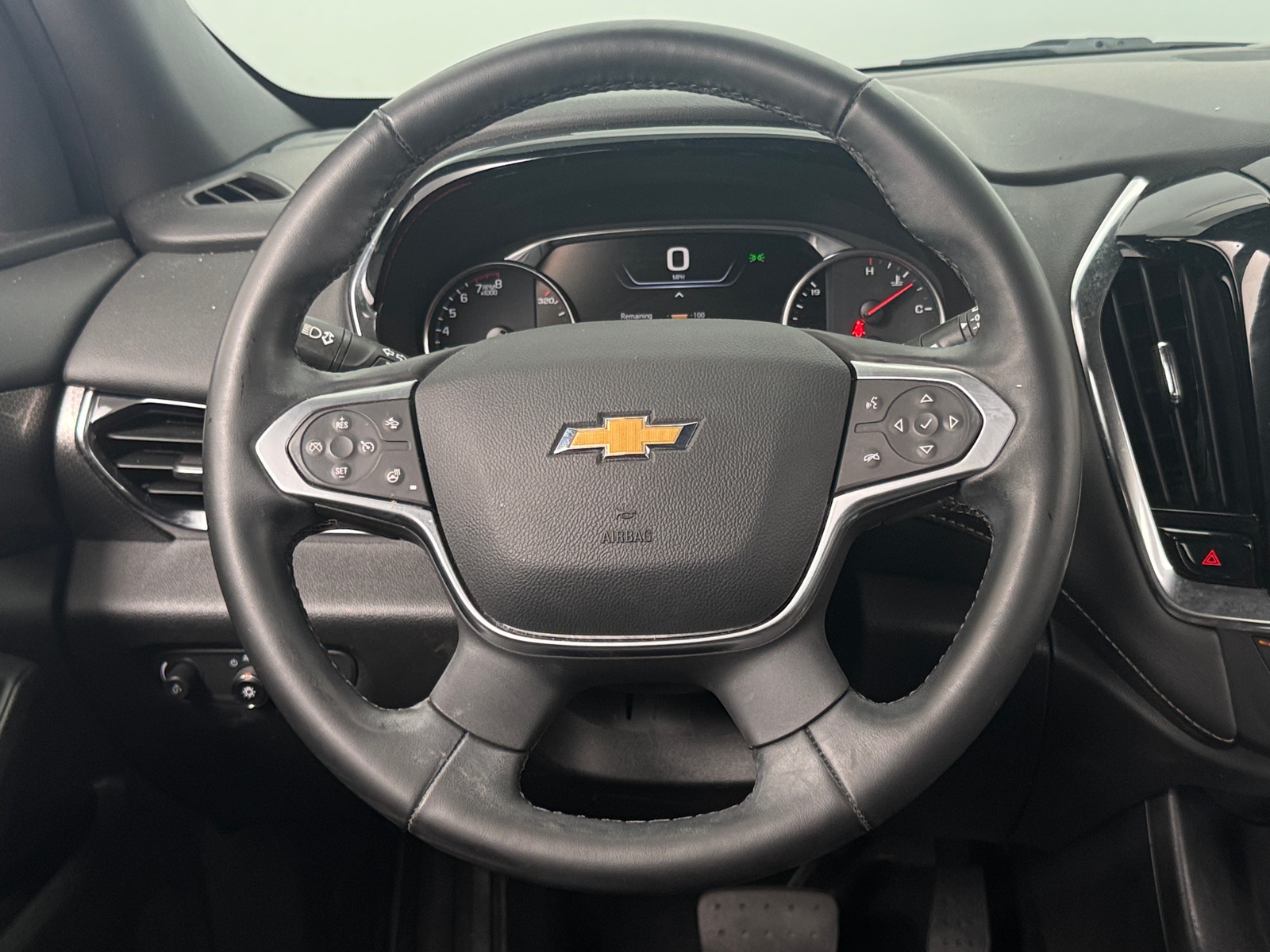 Thumbnail: 2023 Chevrolet Traverse - 4