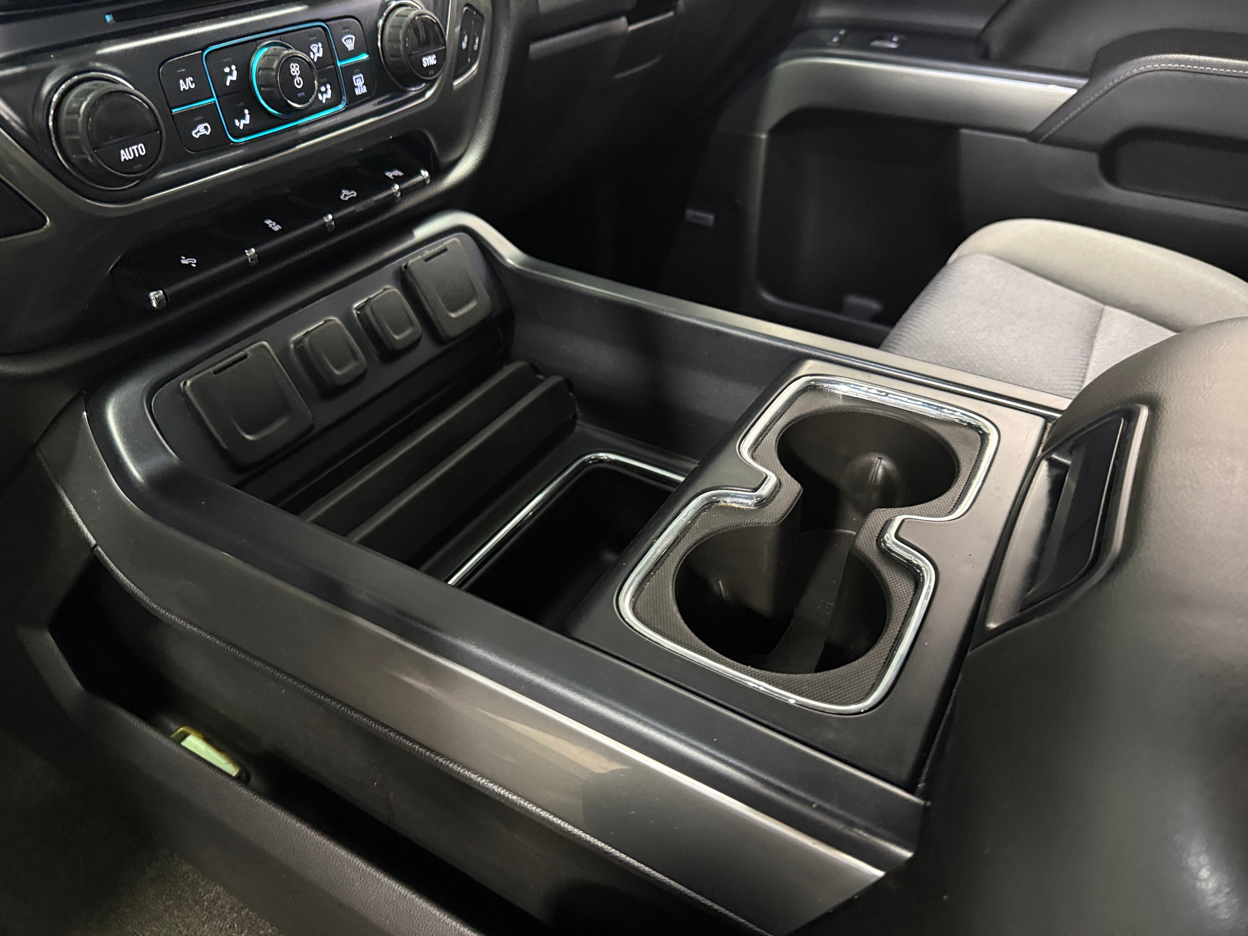 2018 Chevrolet Silverado 1500 LT - Photo 6