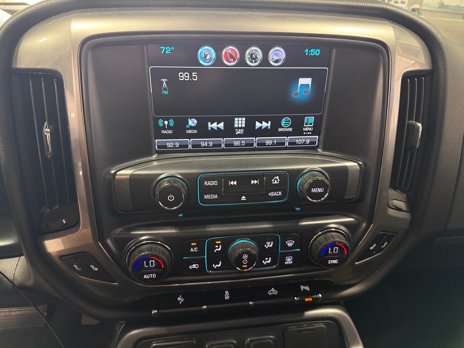 Thumbnail: 2018 Chevrolet Silverado 1500 - 4