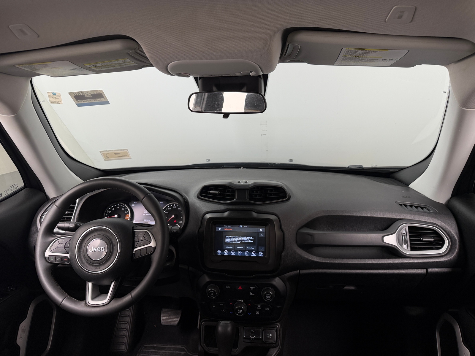 Thumbnail: 2021 Jeep Renegade - 3