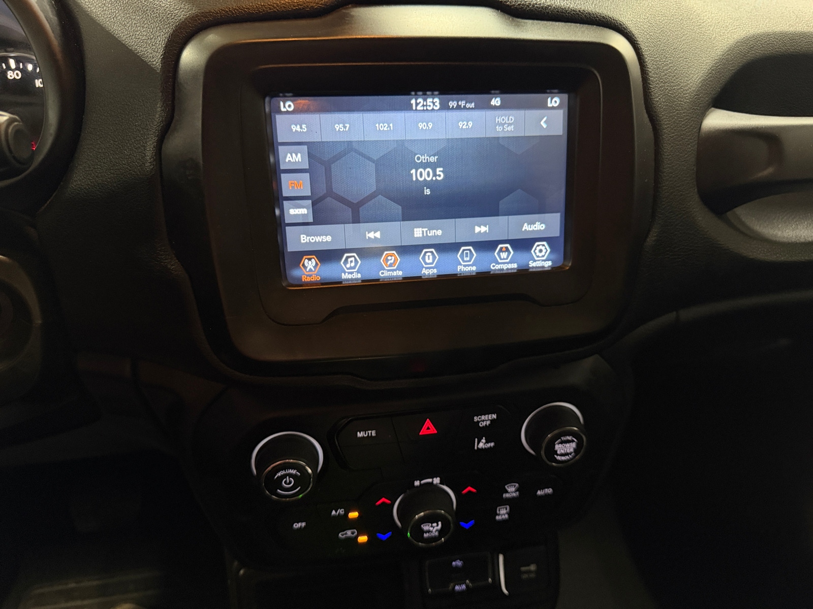 Thumbnail: 2021 Jeep Renegade - 4