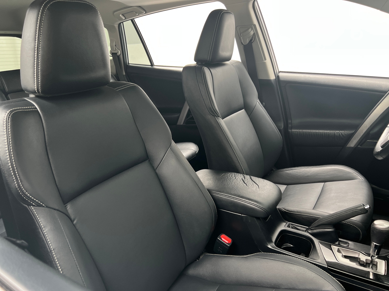 Thumbnail: 2017 Toyota RAV4 - 2