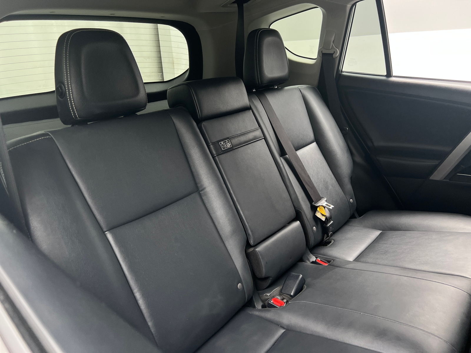 Thumbnail: 2017 Toyota RAV4 - 6