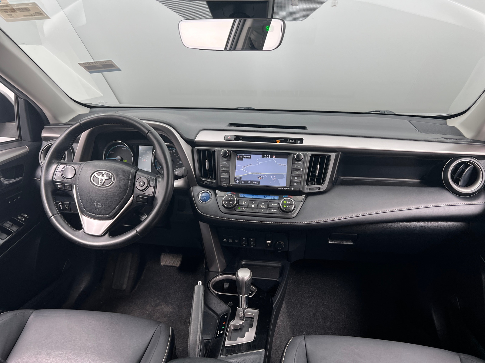 Thumbnail: 2017 Toyota RAV4 - 3