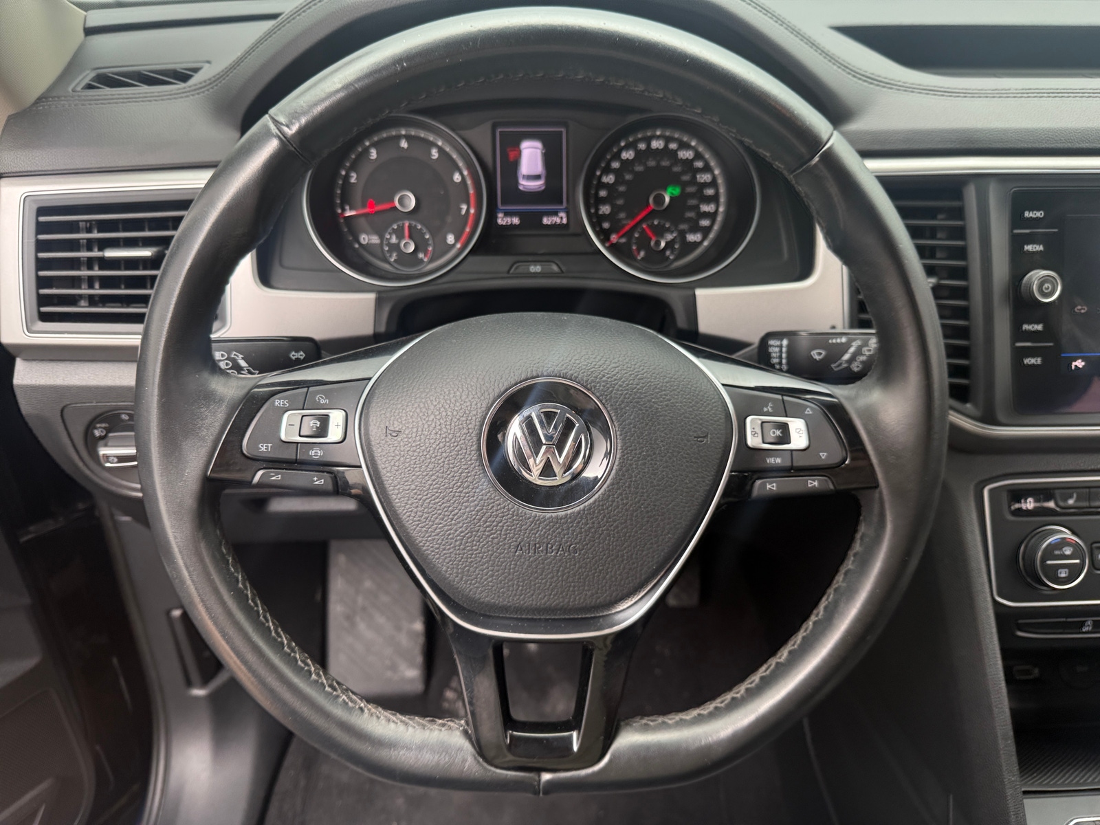 Thumbnail: 2019 Volkswagen Atlas - 4