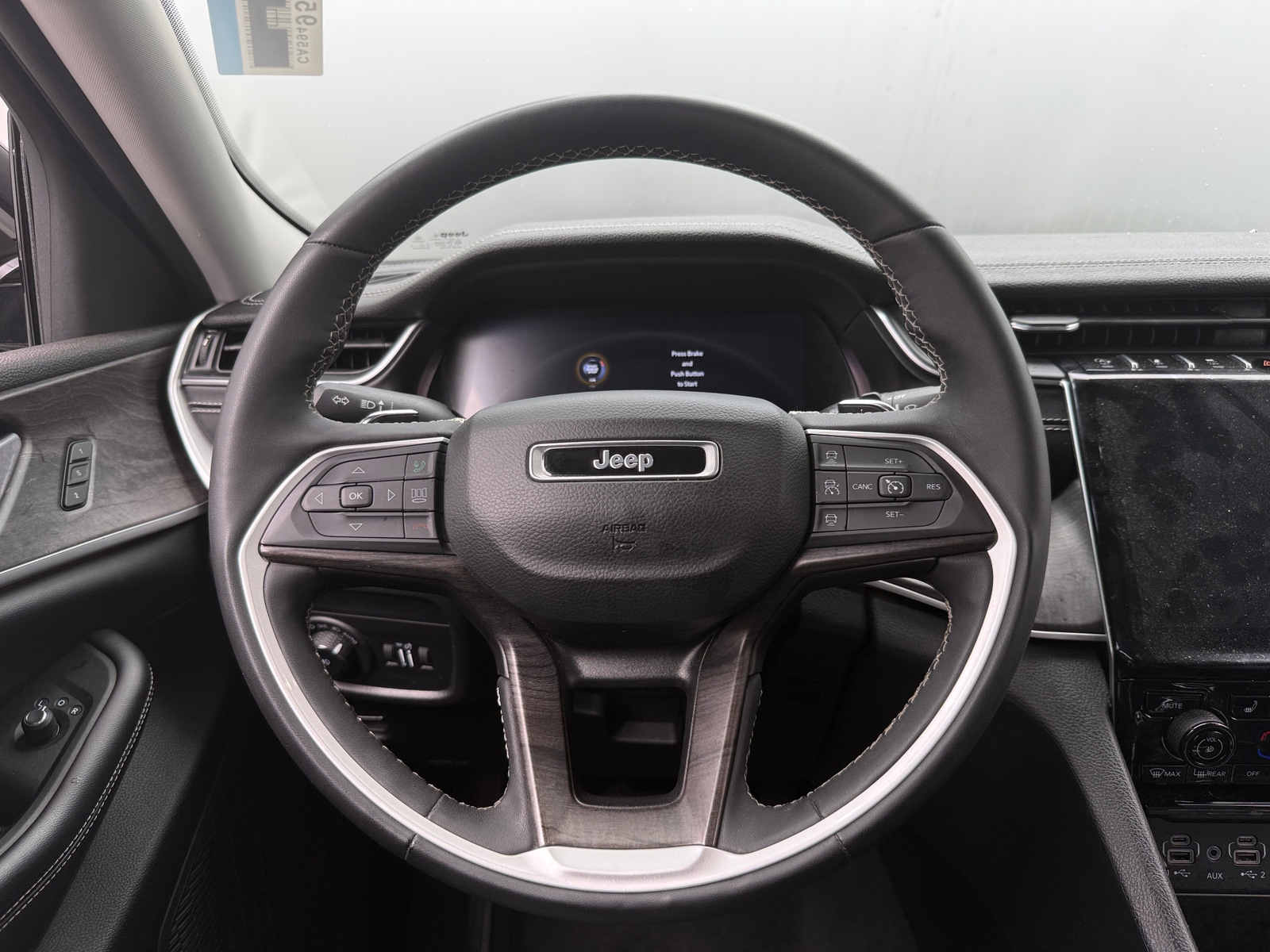 Thumbnail: 2023 Jeep Grand Cherokee L - 4
