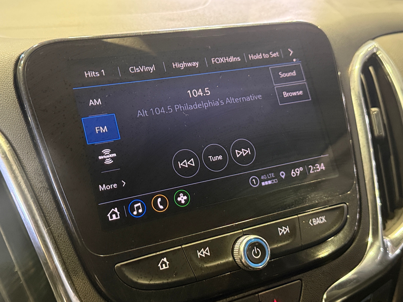 Thumbnail: 2023 Chevrolet Equinox - 3