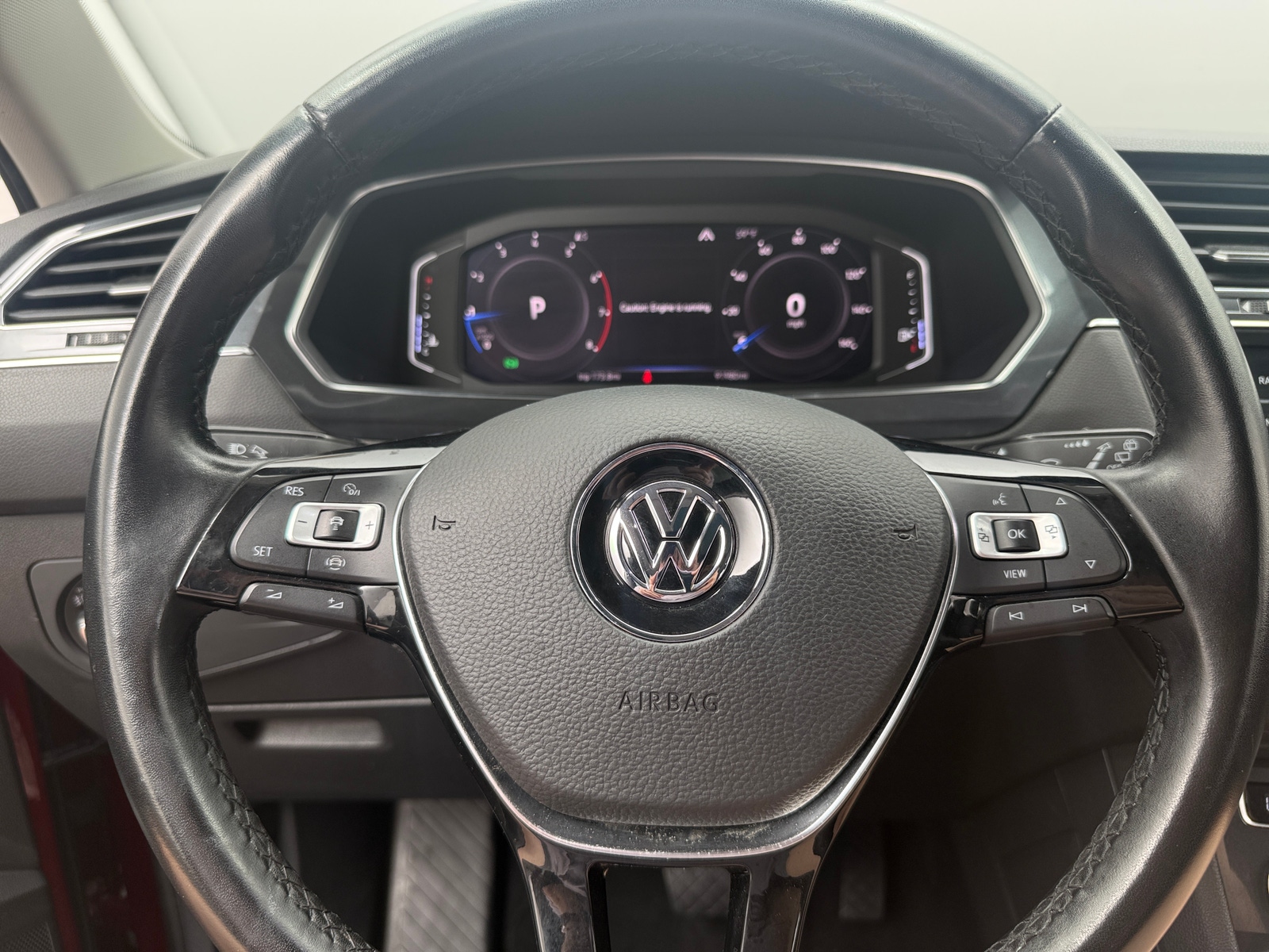 Thumbnail: 2019 Volkswagen Tiguan - 4