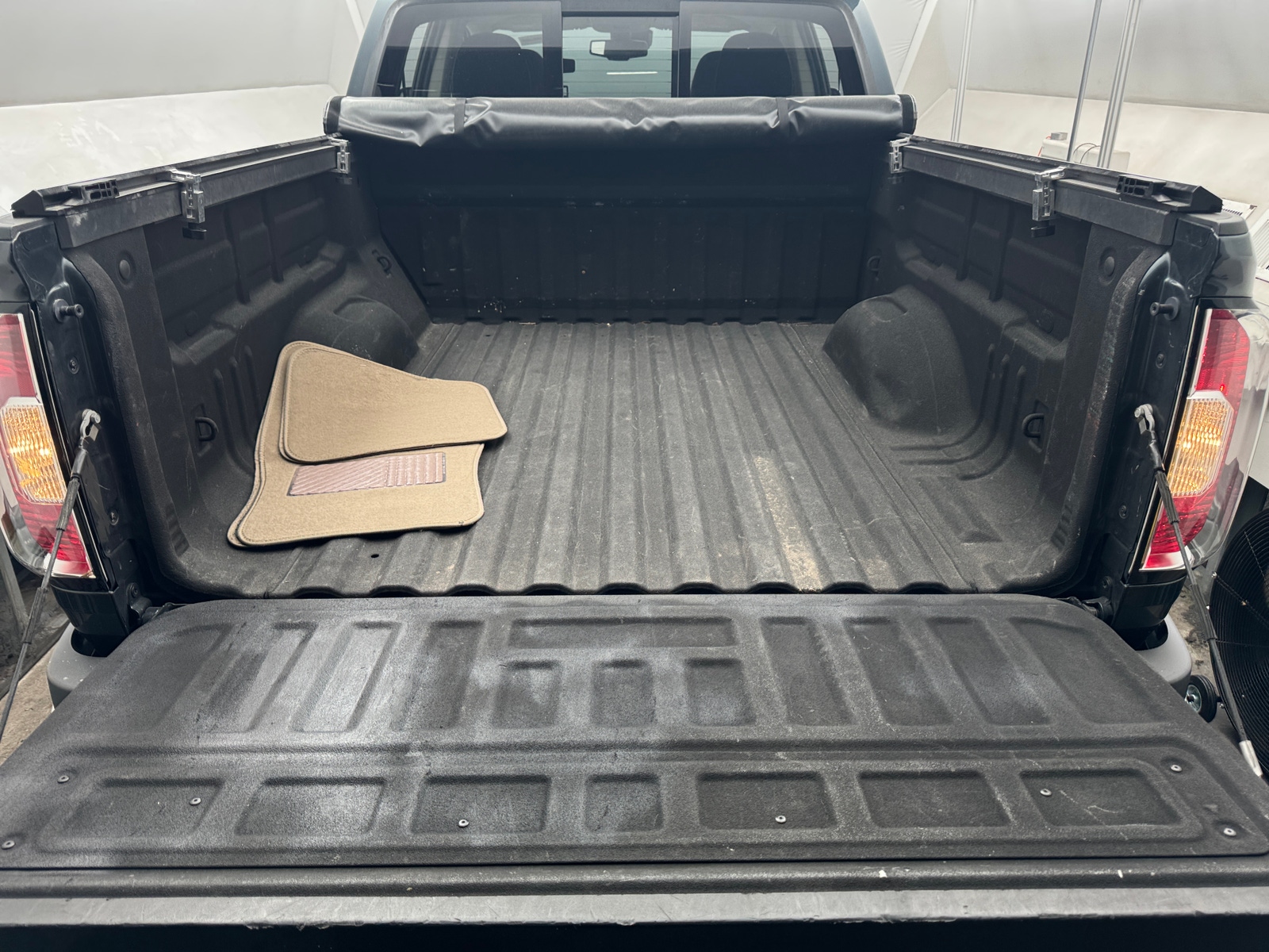 Thumbnail: 2017 GMC Canyon - 6