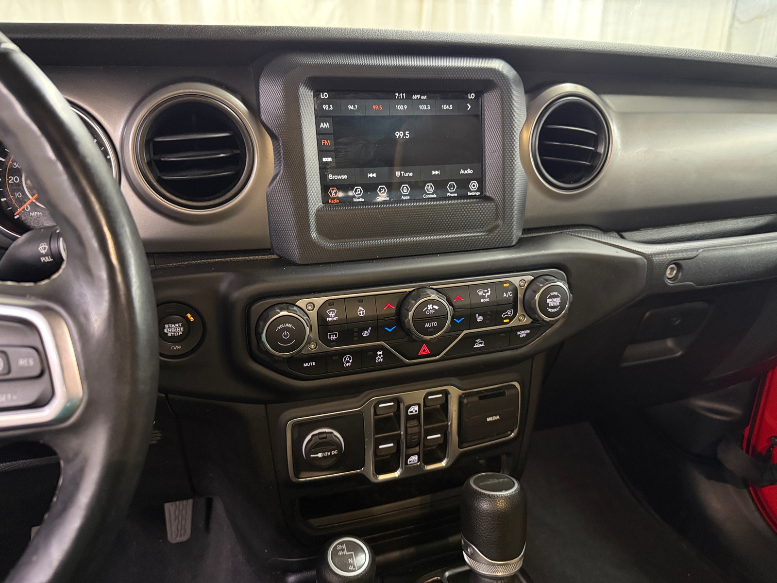 Thumbnail: 2020 Jeep Gladiator - 4