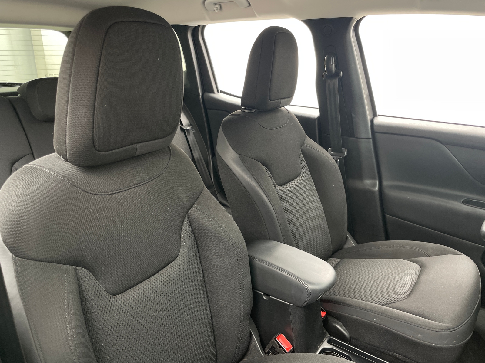 Thumbnail: 2018 Jeep Renegade - 2