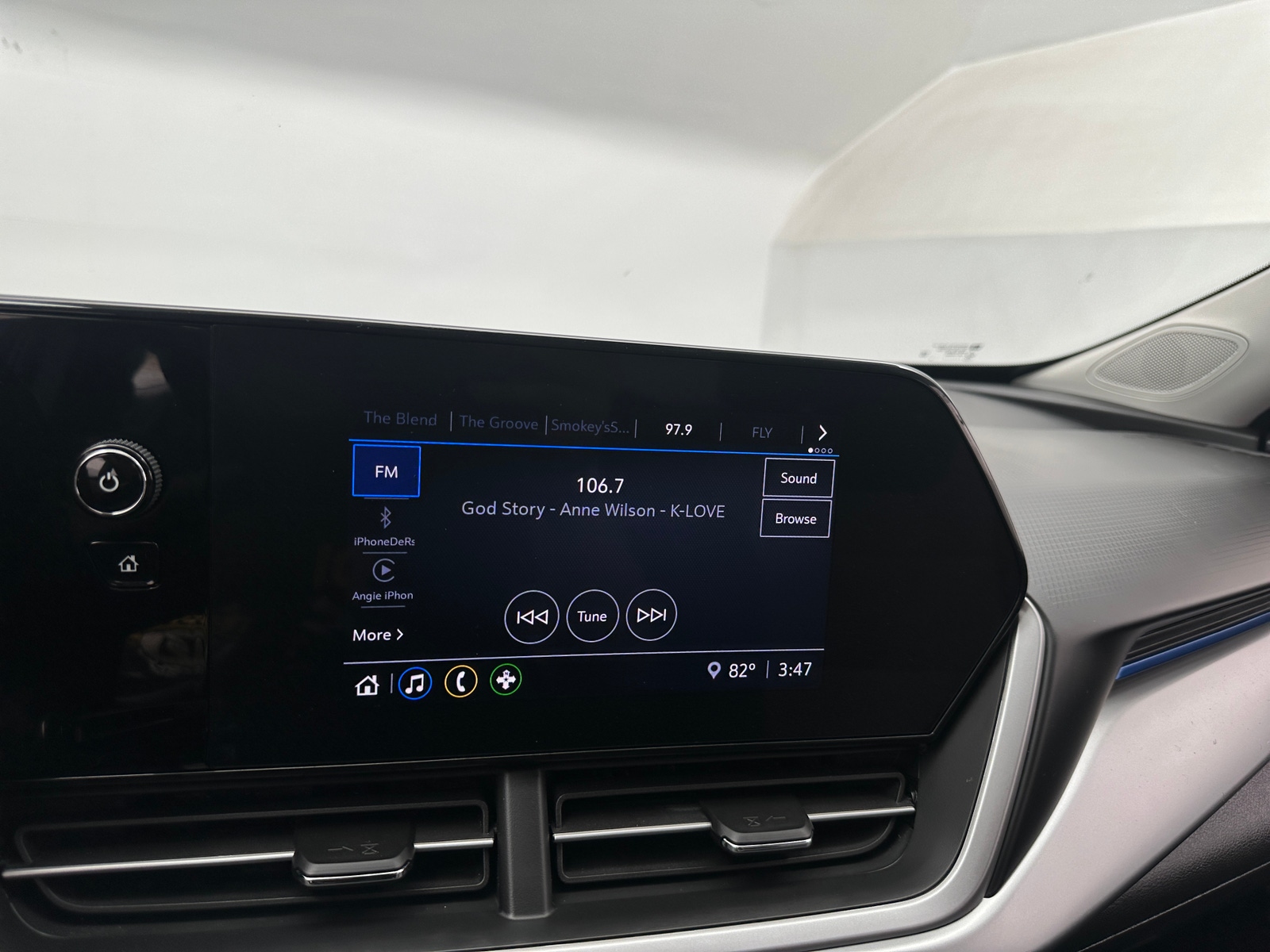 Thumbnail: 2026 Chevrolet Trax - 4