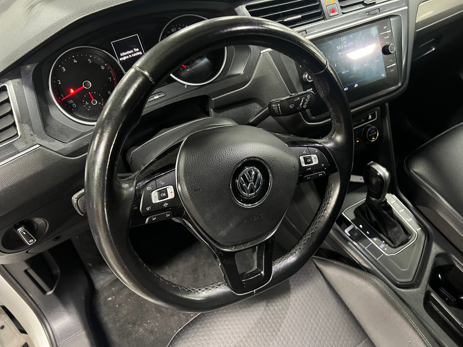 Thumbnail: 2019 Volkswagen Tiguan - 4